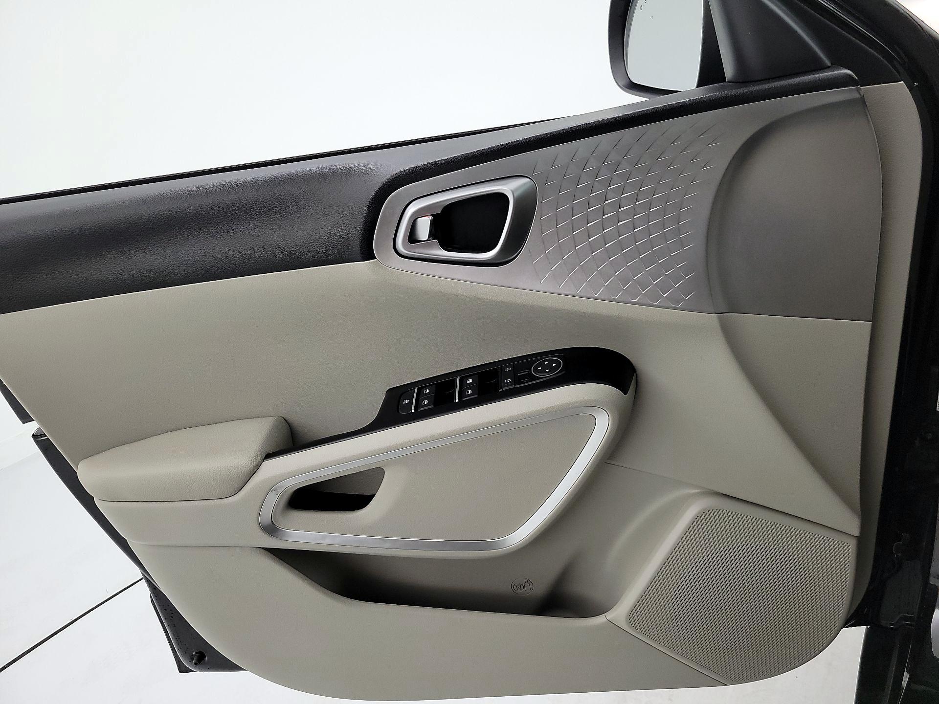 Thumbnail: 2025 Kia Soul - 12