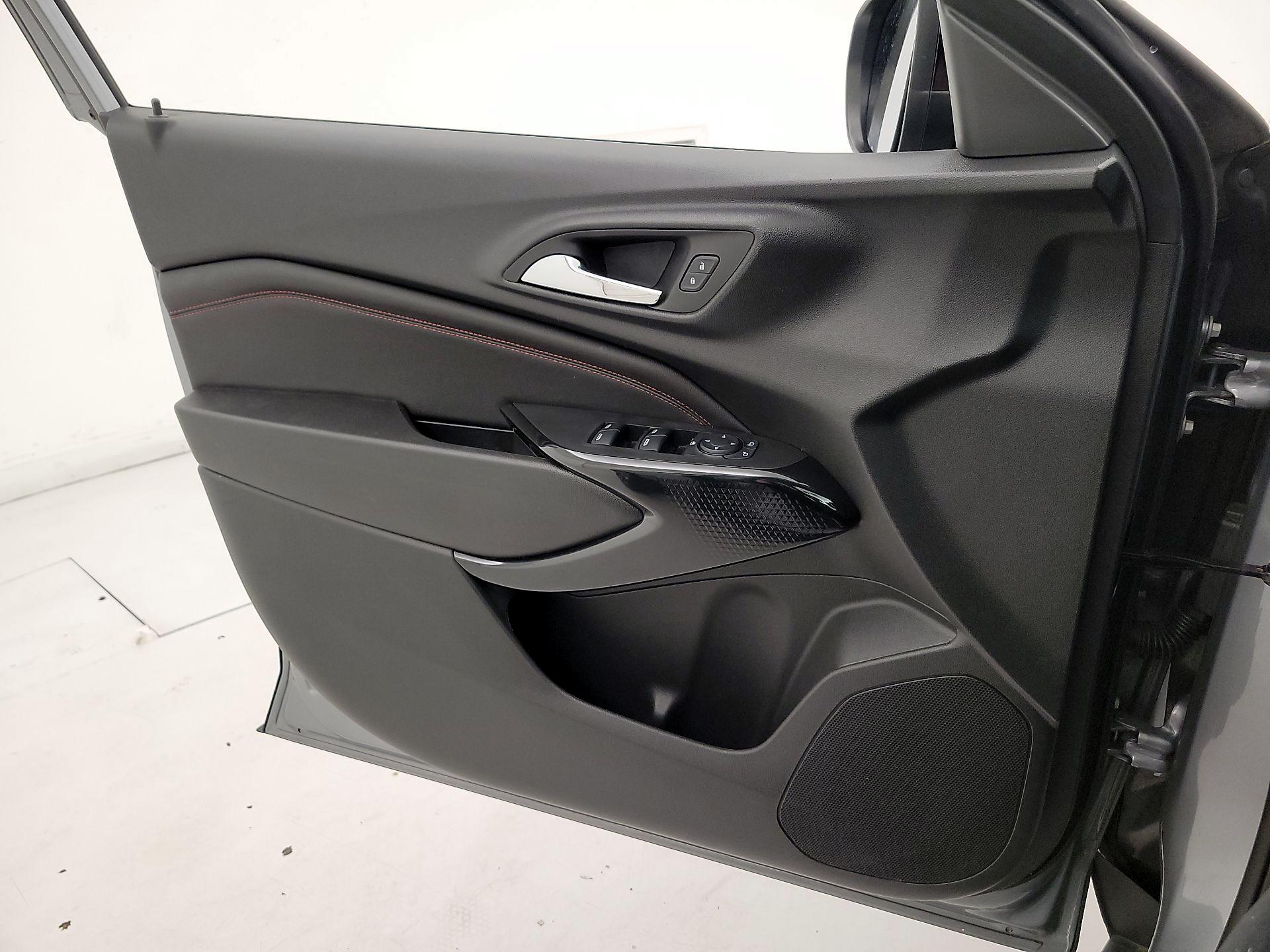 Thumbnail: 2024 Chevrolet Trax - 12