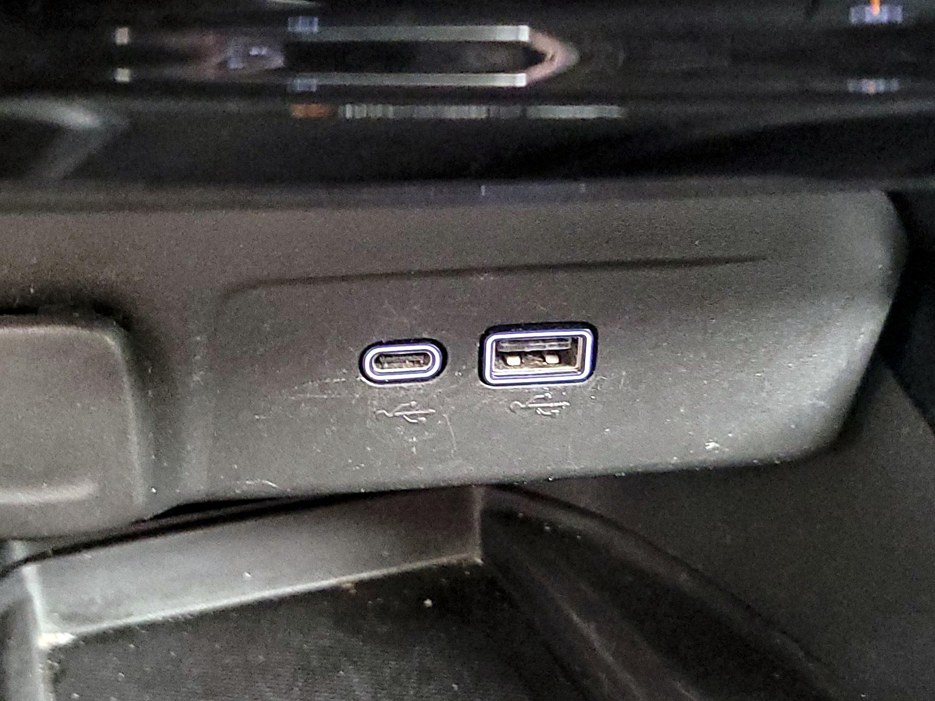 Thumbnail: 2024 Chevrolet Trax - 17