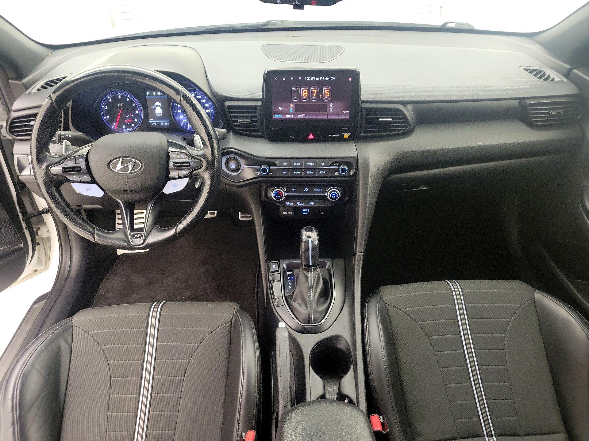 Thumbnail: 2022 Hyundai Veloster - 9