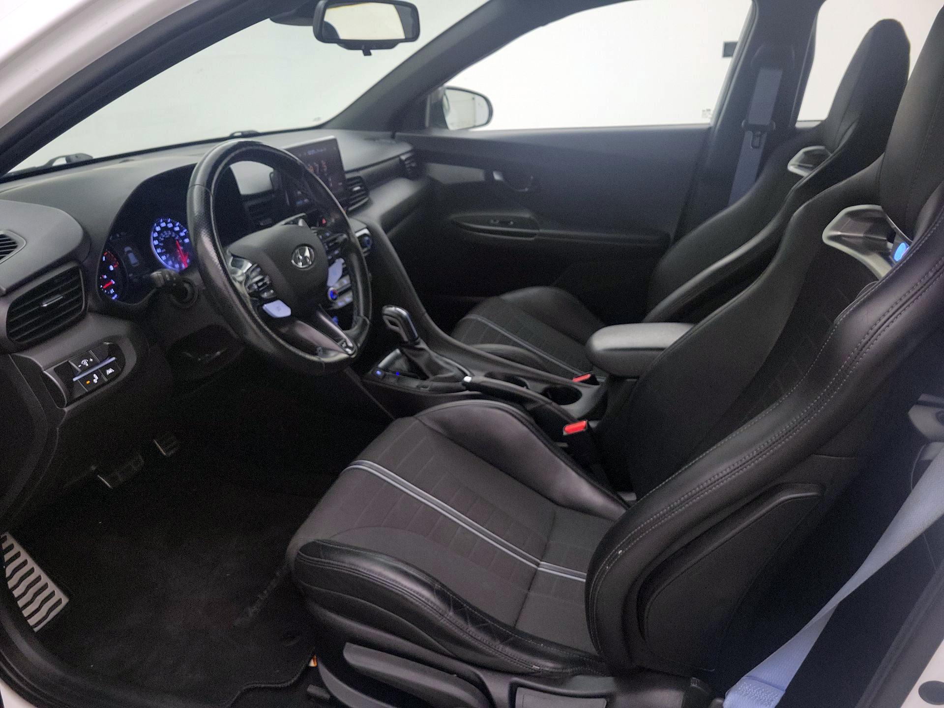 Thumbnail: 2022 Hyundai Veloster - 11