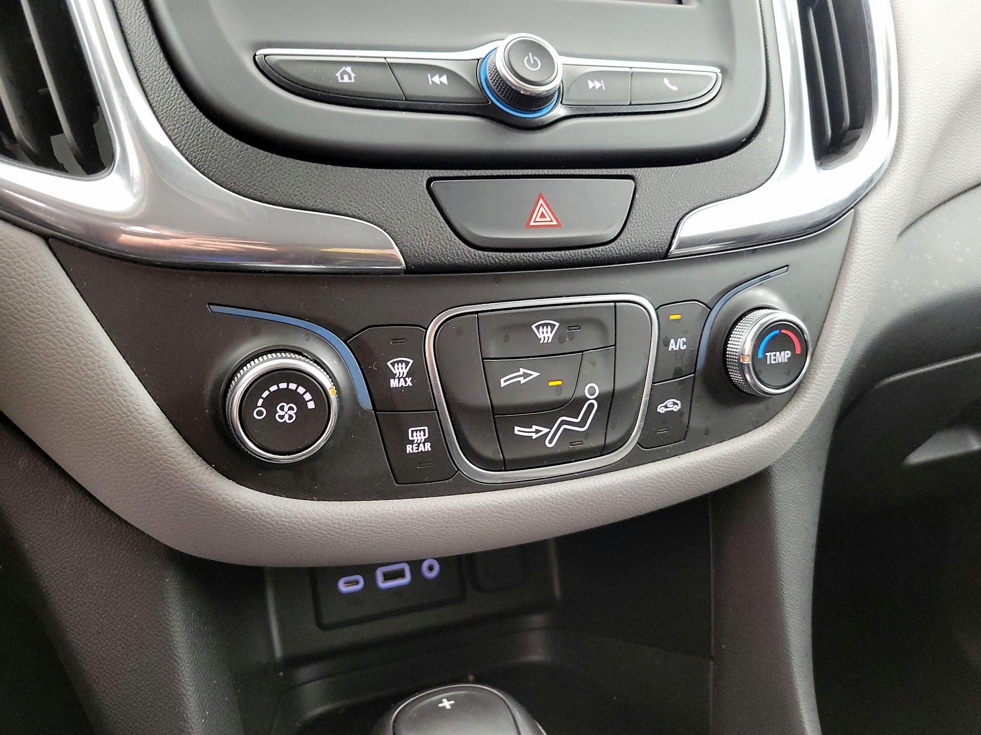 Thumbnail: 2020 Chevrolet Equinox - 16