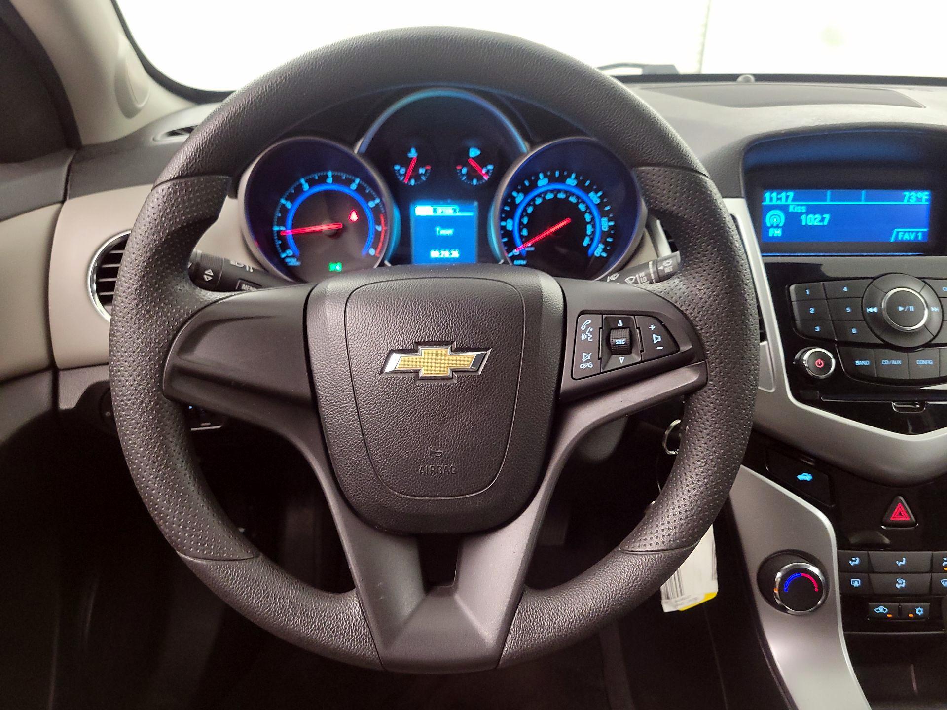 Thumbnail: 2016 Chevrolet Cruze - 10