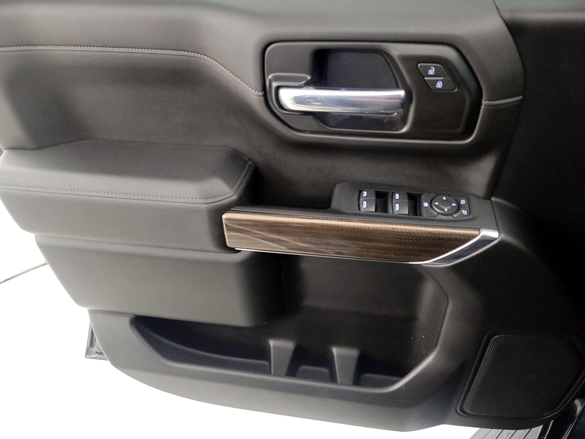 Thumbnail: 2021 Chevrolet Silverado 1500 - 12