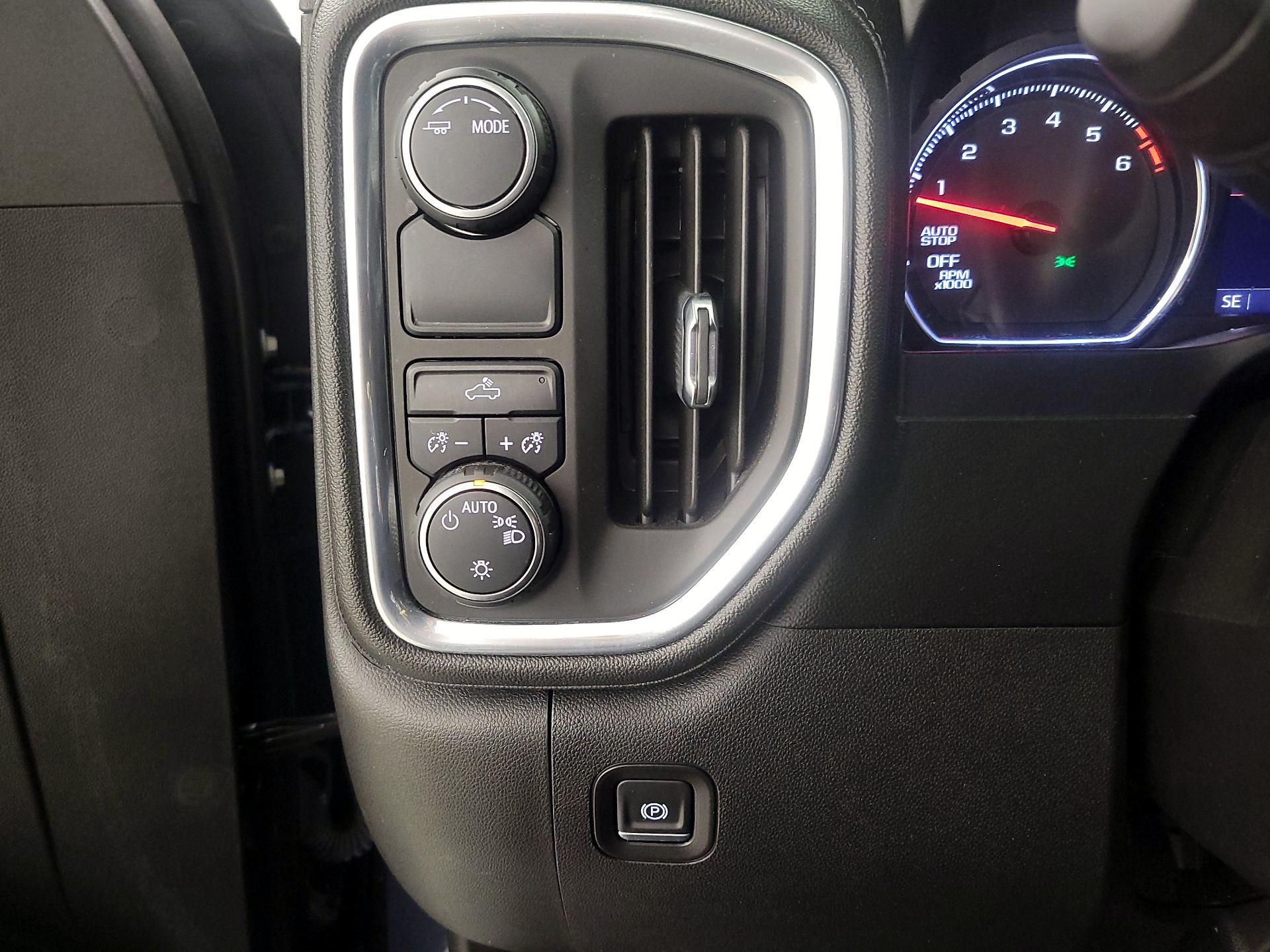 Thumbnail: 2021 Chevrolet Silverado 1500 - 13