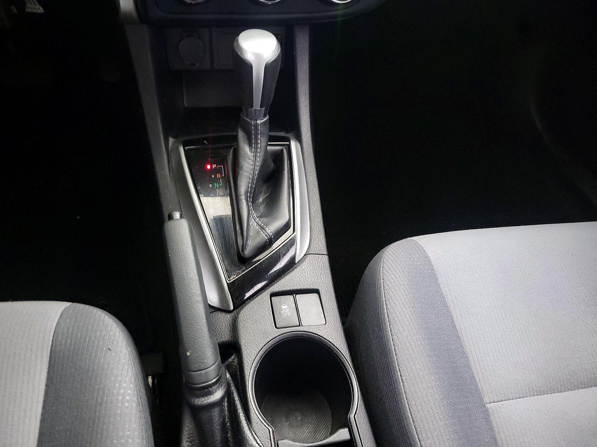 Thumbnail: 2019 Toyota Corolla - 17