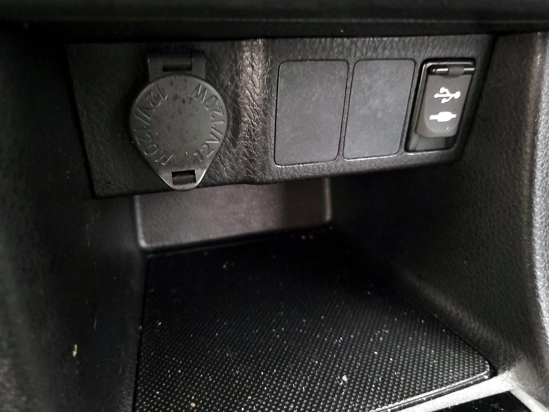 Thumbnail: 2019 Toyota Corolla - 18