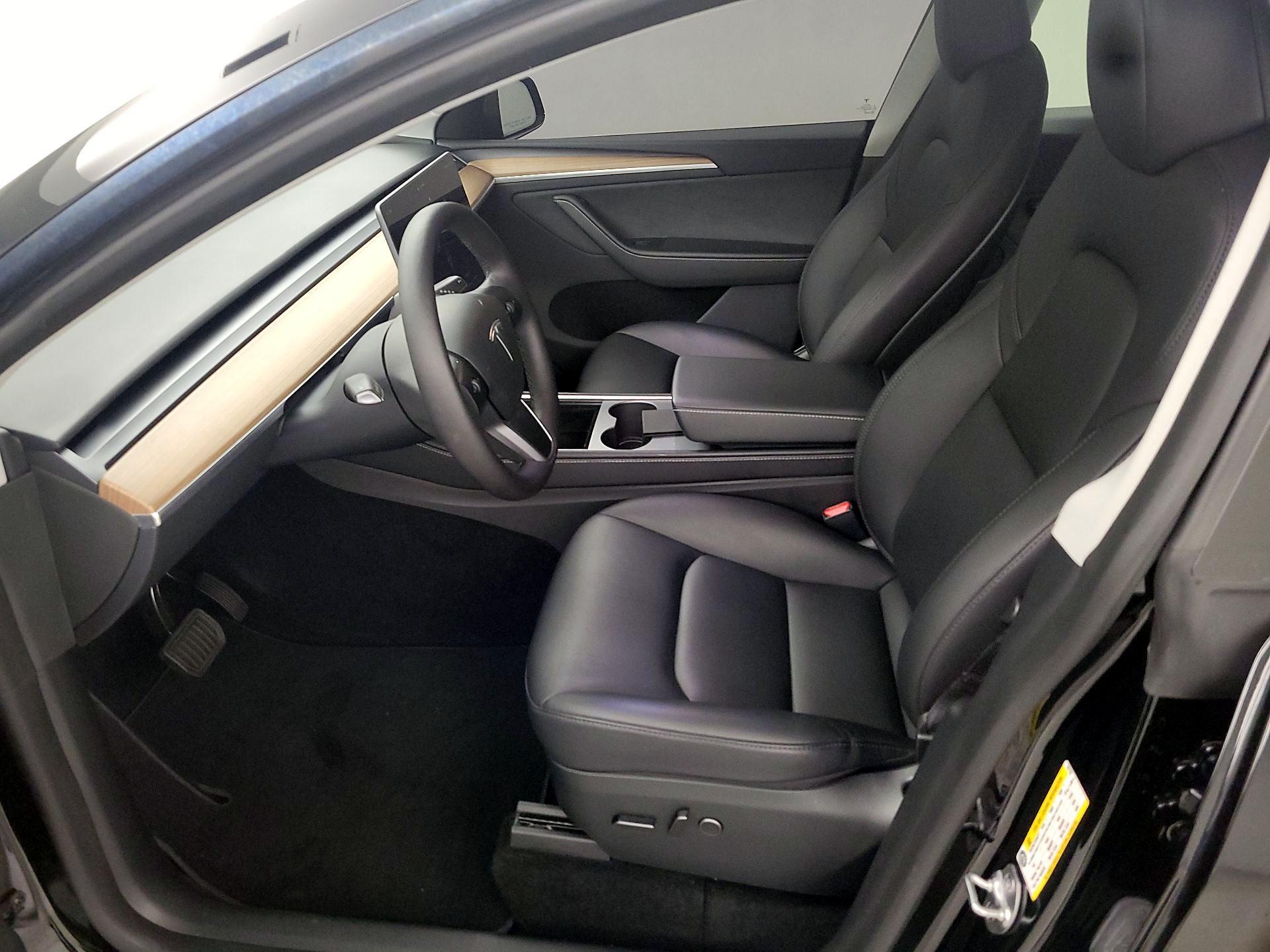 Thumbnail: 2023 Tesla Model Y - 11