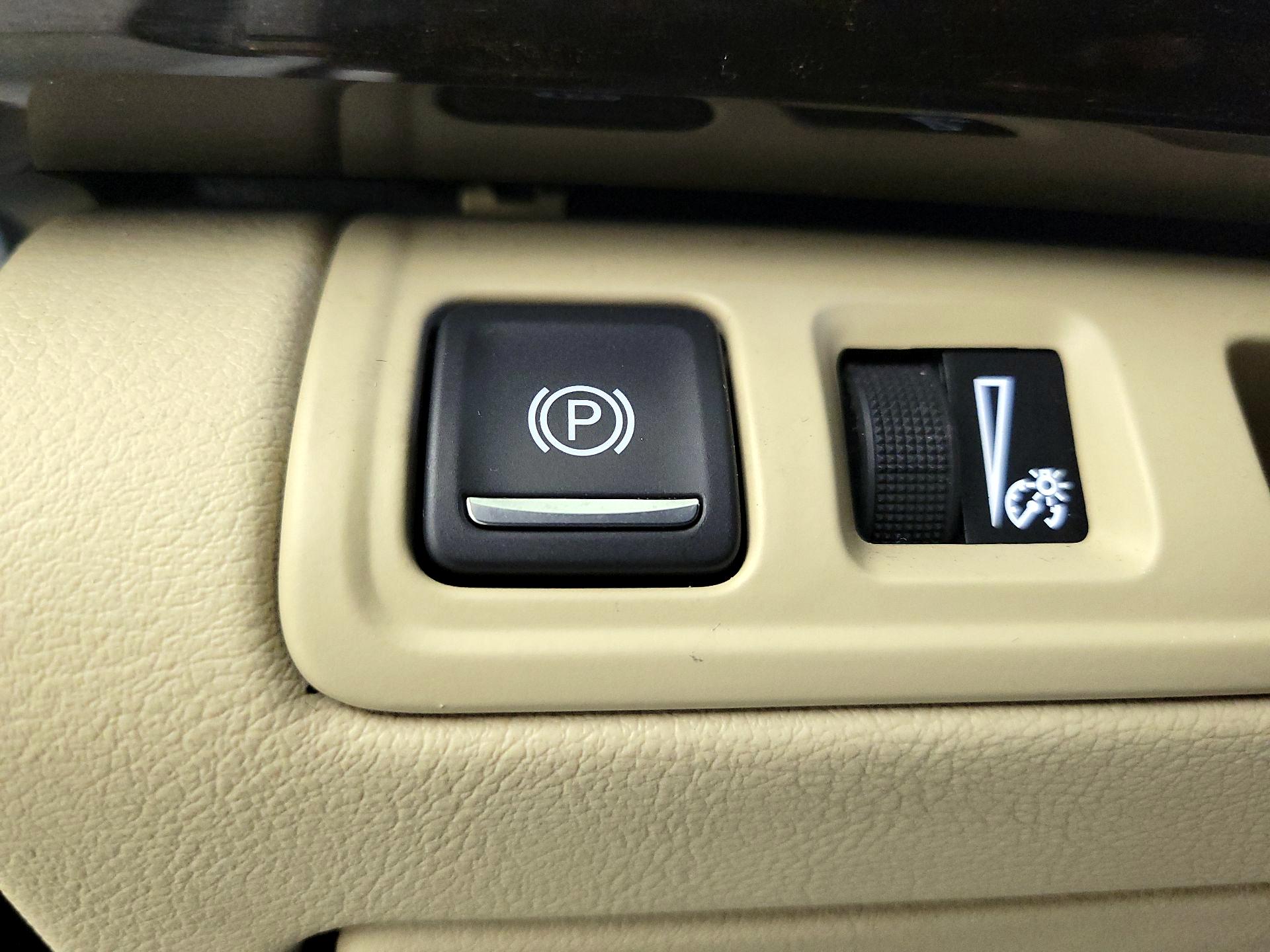 Thumbnail: 2019 Cadillac CT6 - 13