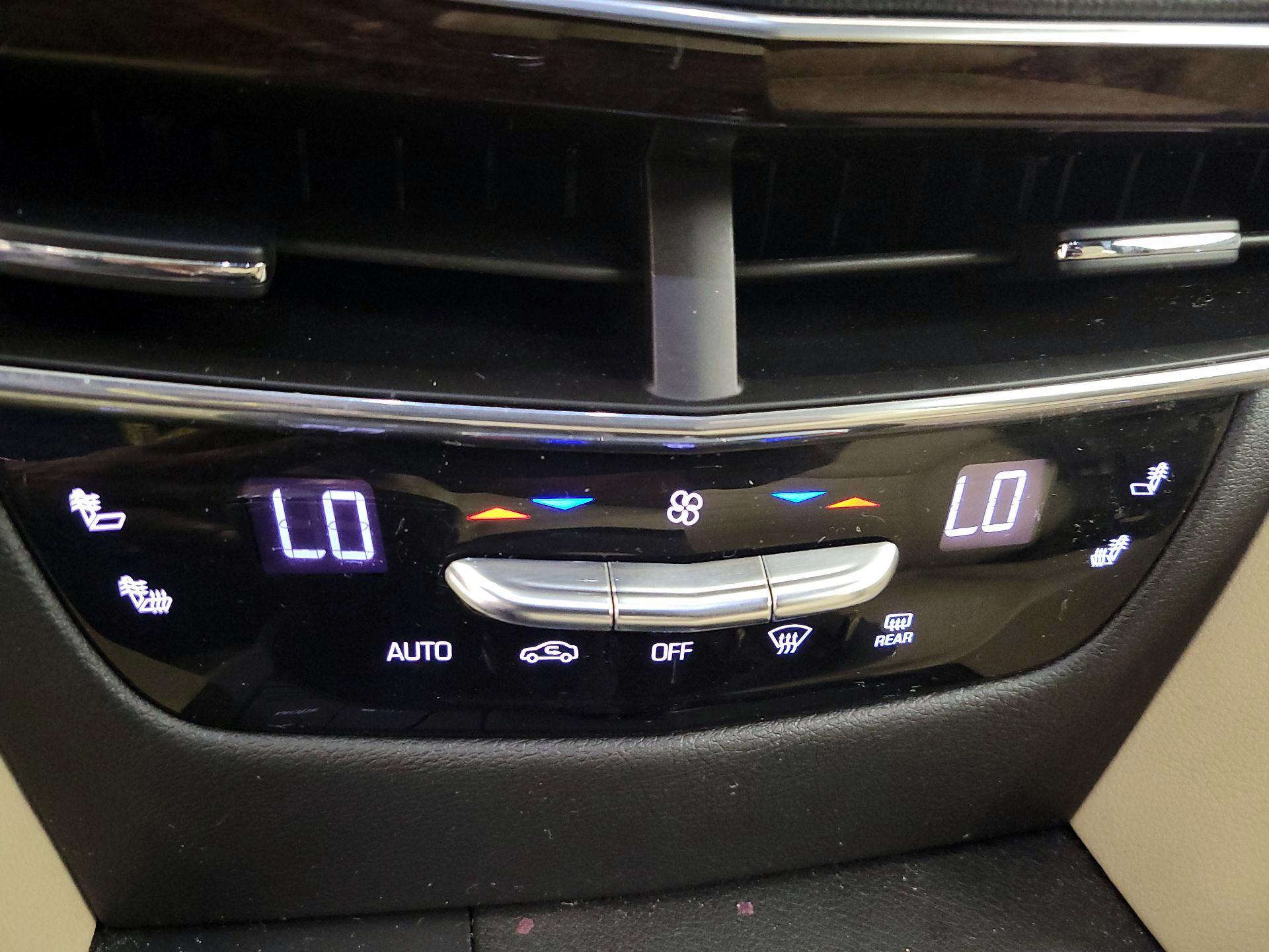 Thumbnail: 2019 Cadillac CT6 - 17