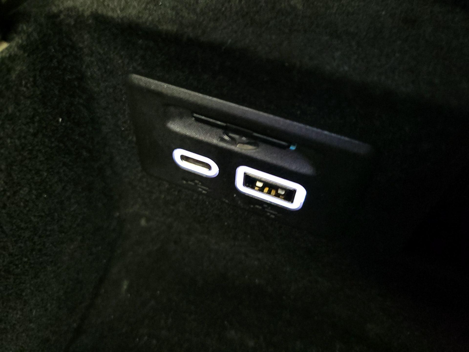 Thumbnail: 2019 Cadillac CT6 - 19