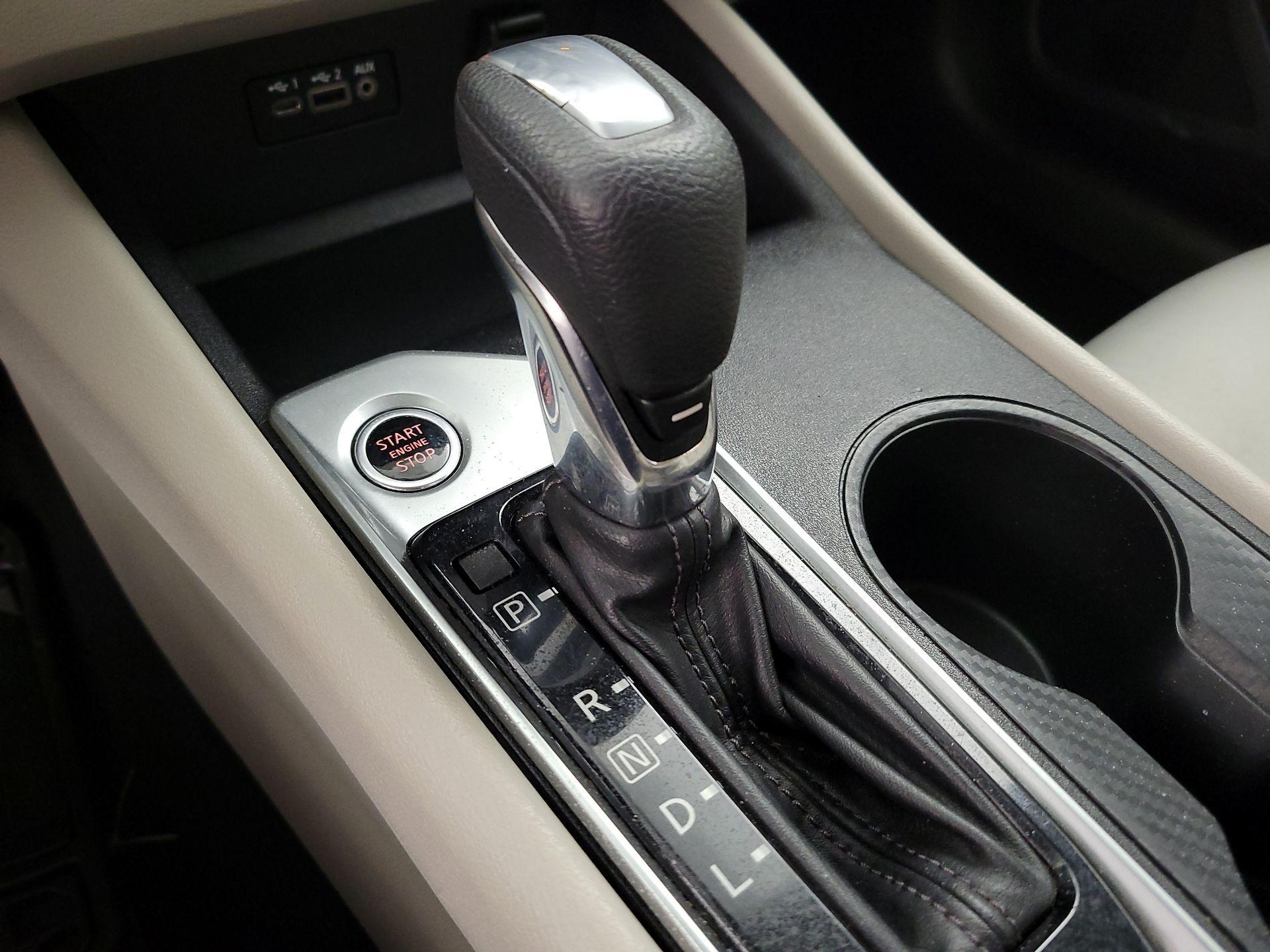 Thumbnail: 2019 Nissan Altima - 17