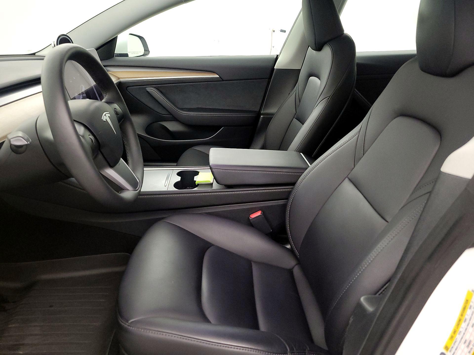 Thumbnail: 2023 Tesla Model 3 - 11