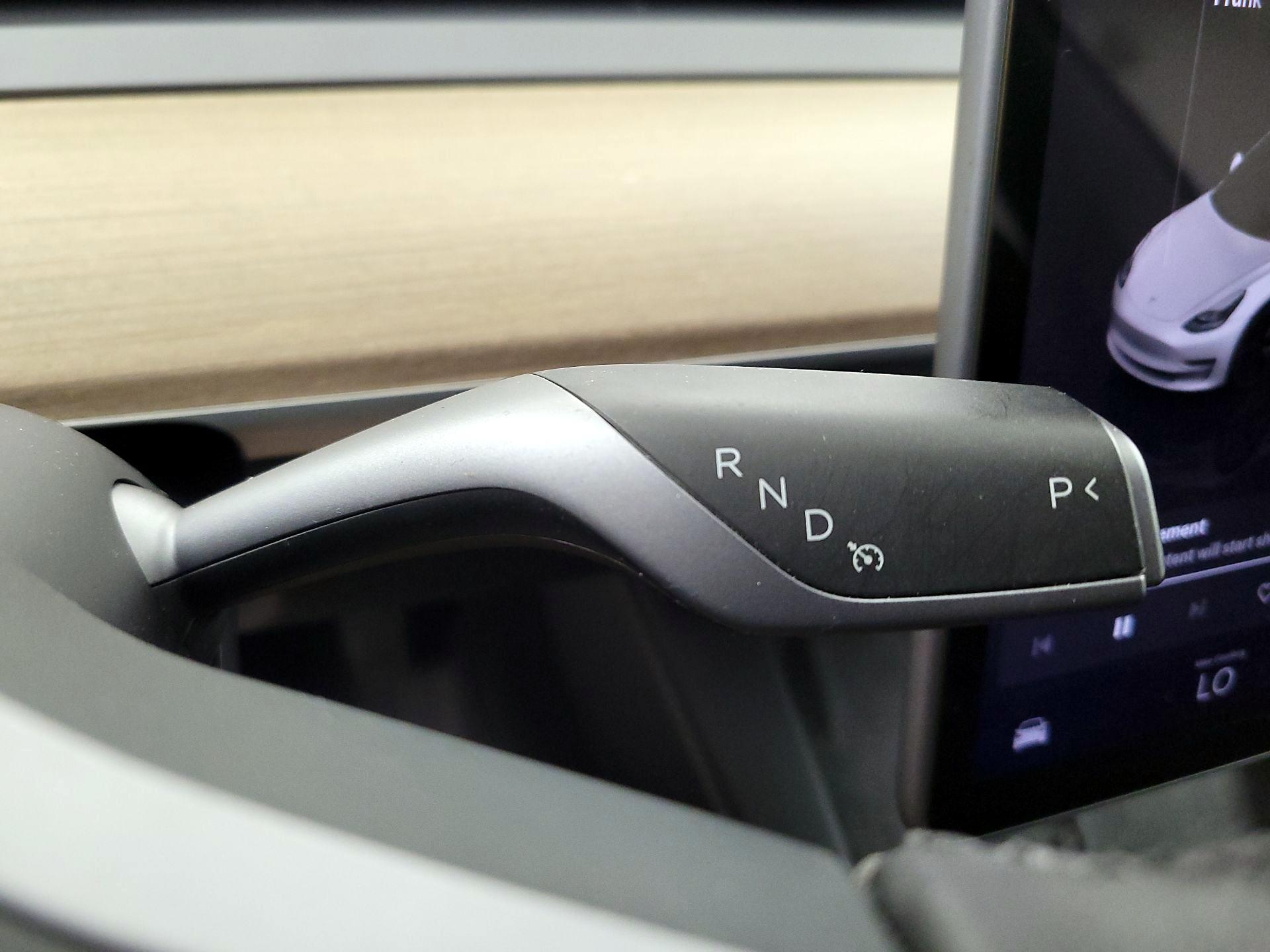 Thumbnail: 2023 Tesla Model 3 - 17