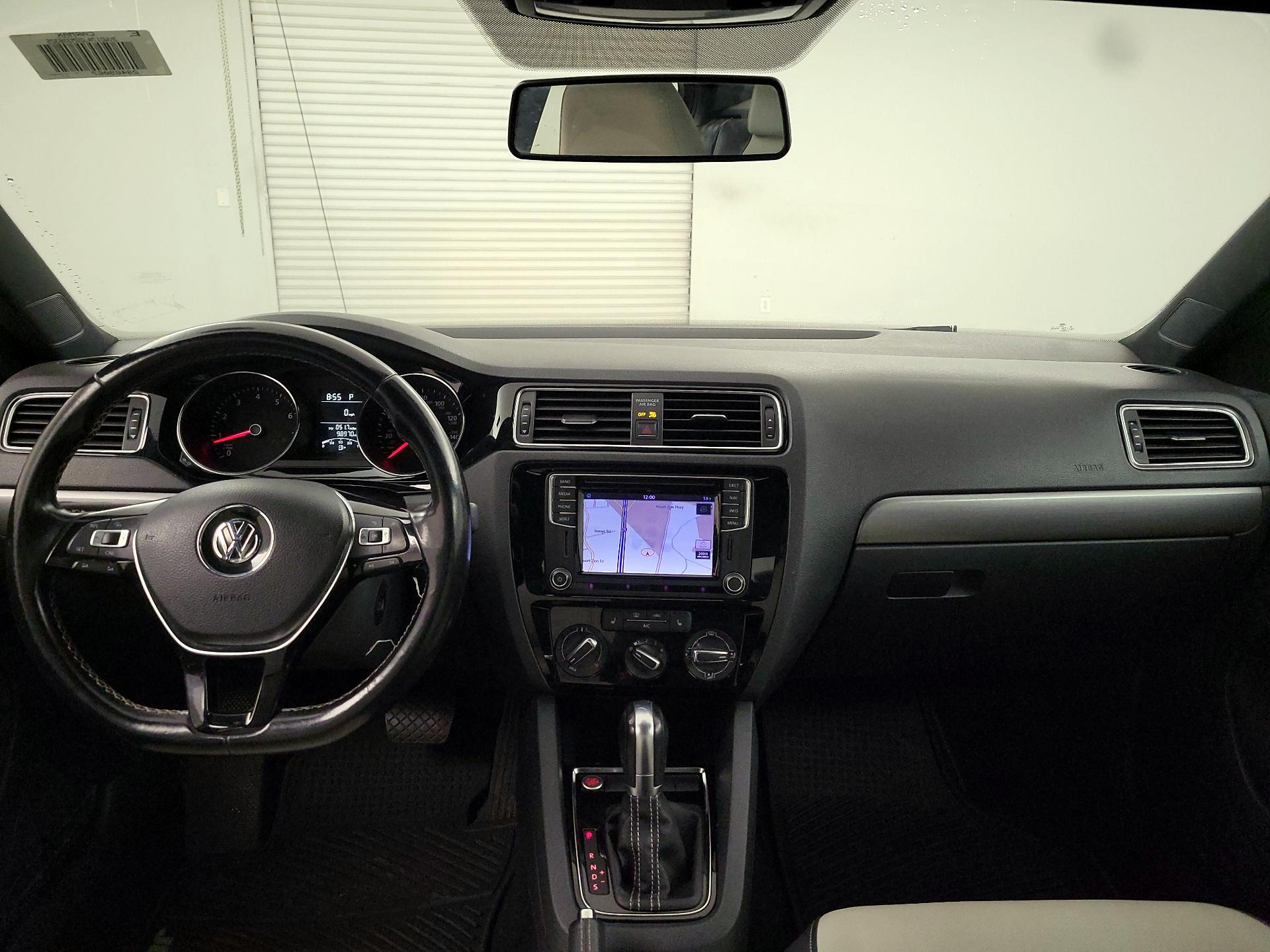 Thumbnail: 2016 Volkswagen Jetta - 9