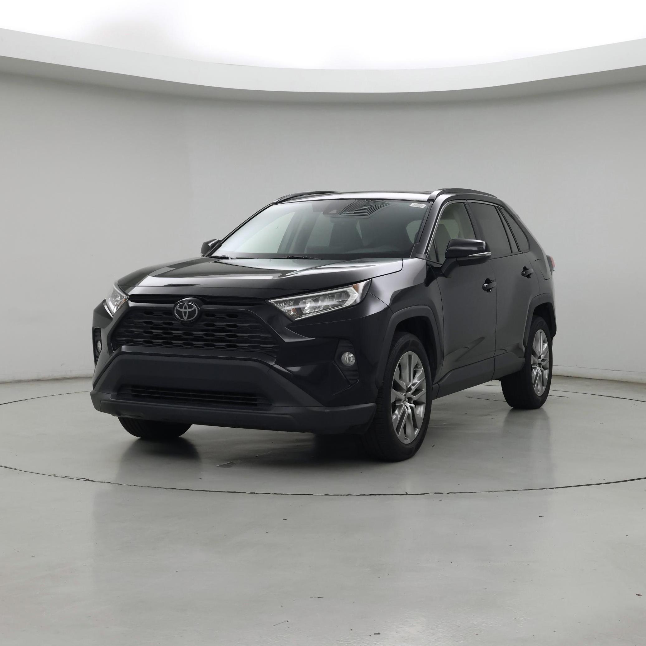 Thumbnail: 2020 Toyota RAV4 - 4