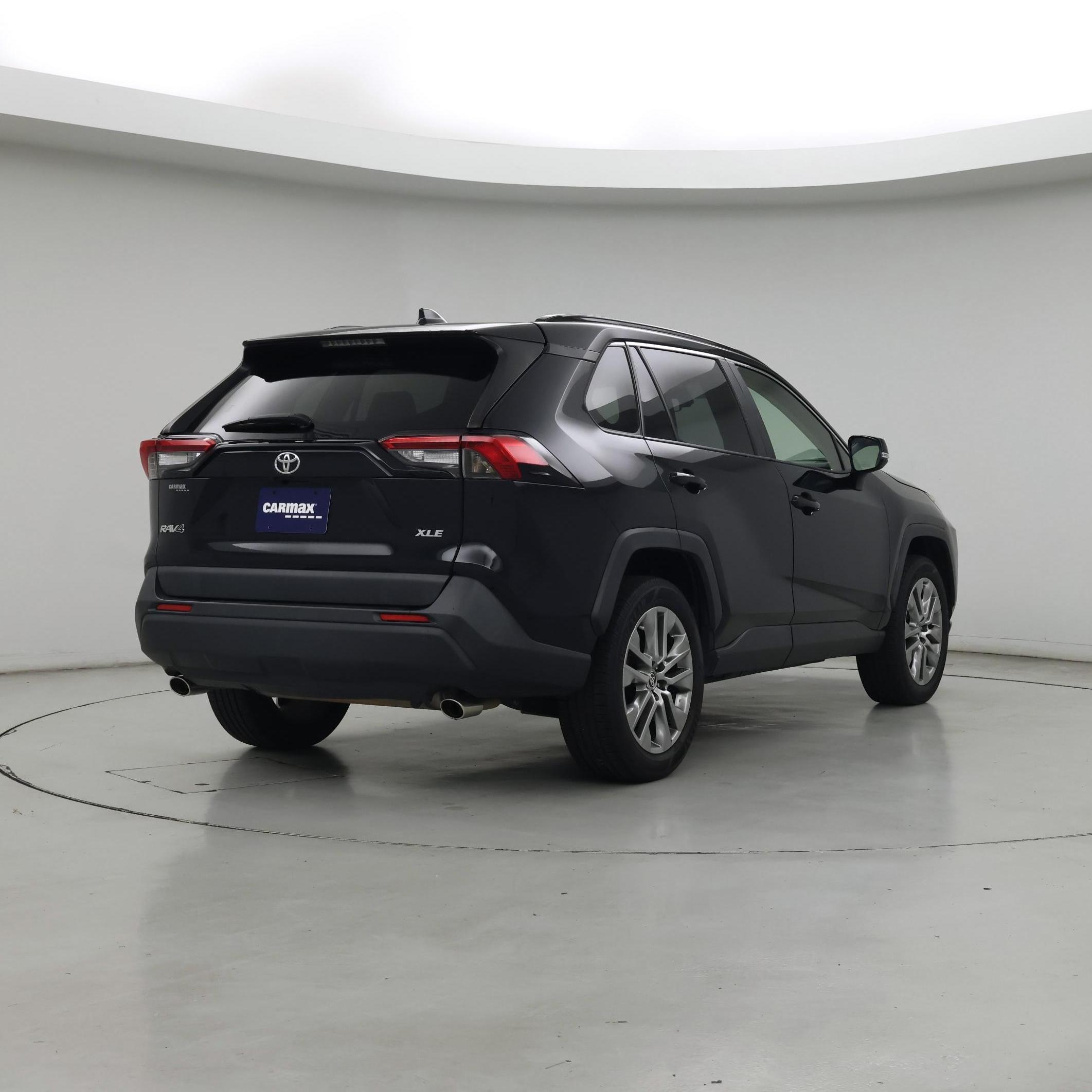 Thumbnail: 2020 Toyota RAV4 - 8