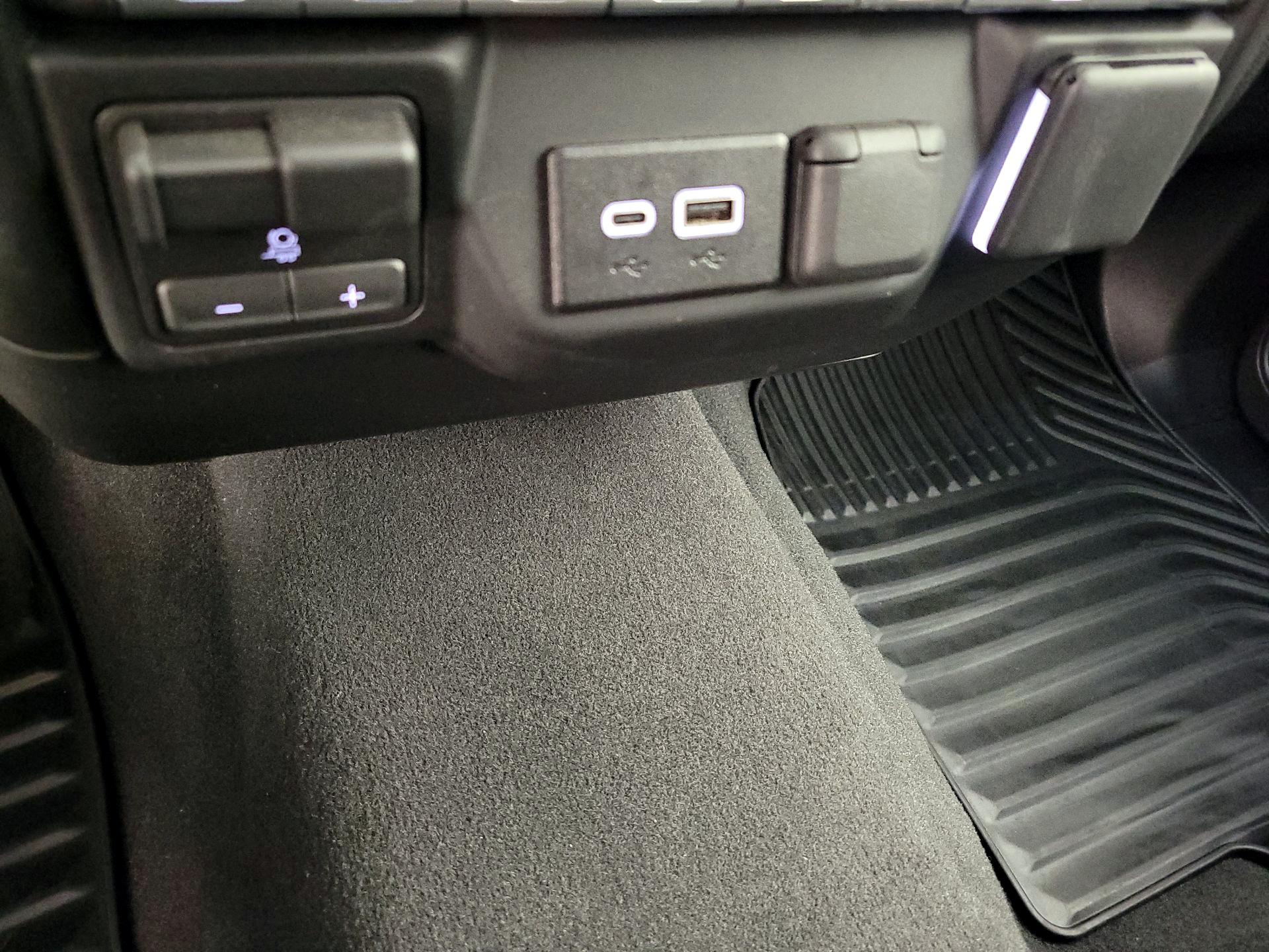 Thumbnail: 2026 Chevrolet Silverado 2500 - 18