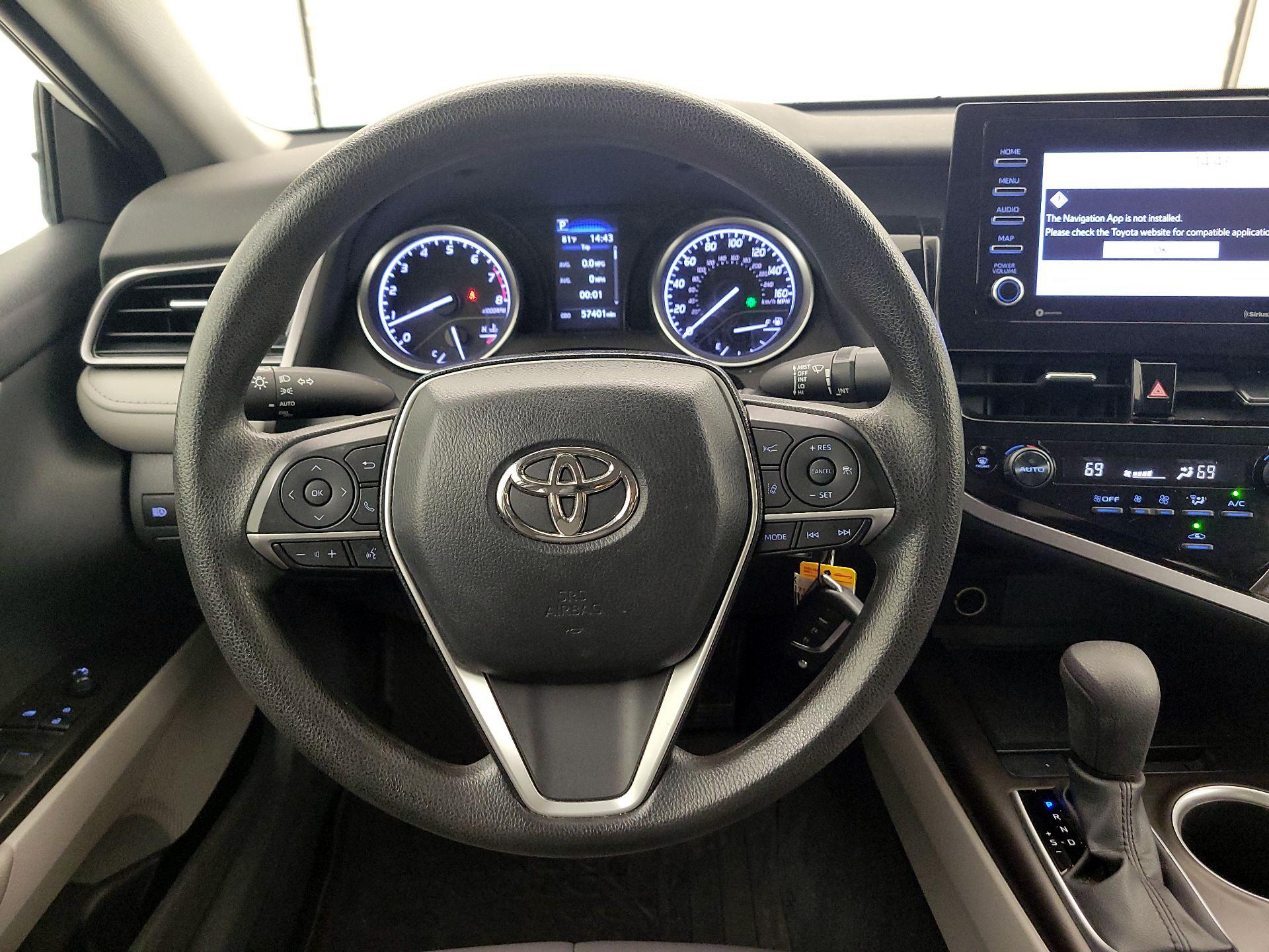 Thumbnail: 2023 Toyota Camry - 10