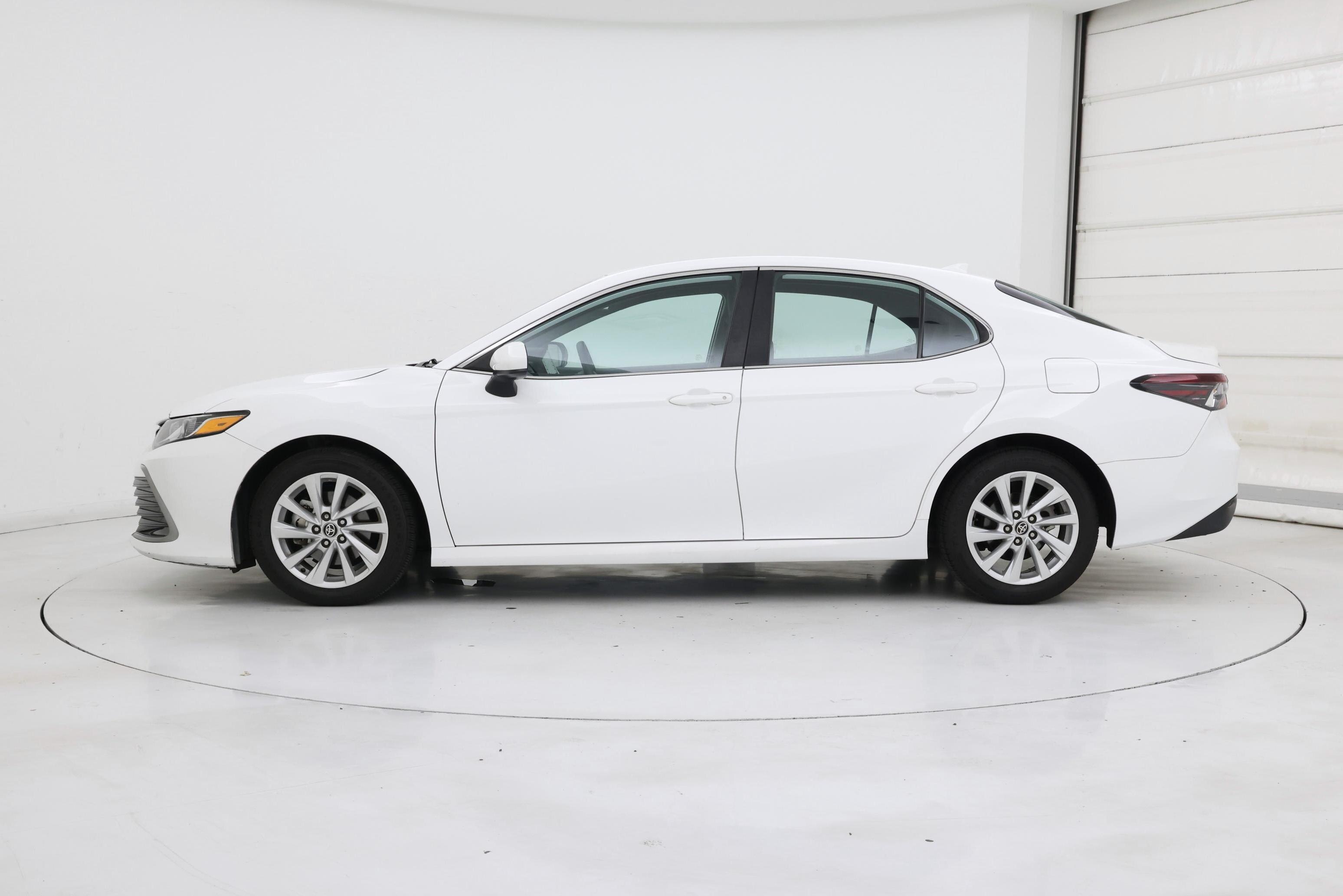 Thumbnail: 2023 Toyota Camry - 3