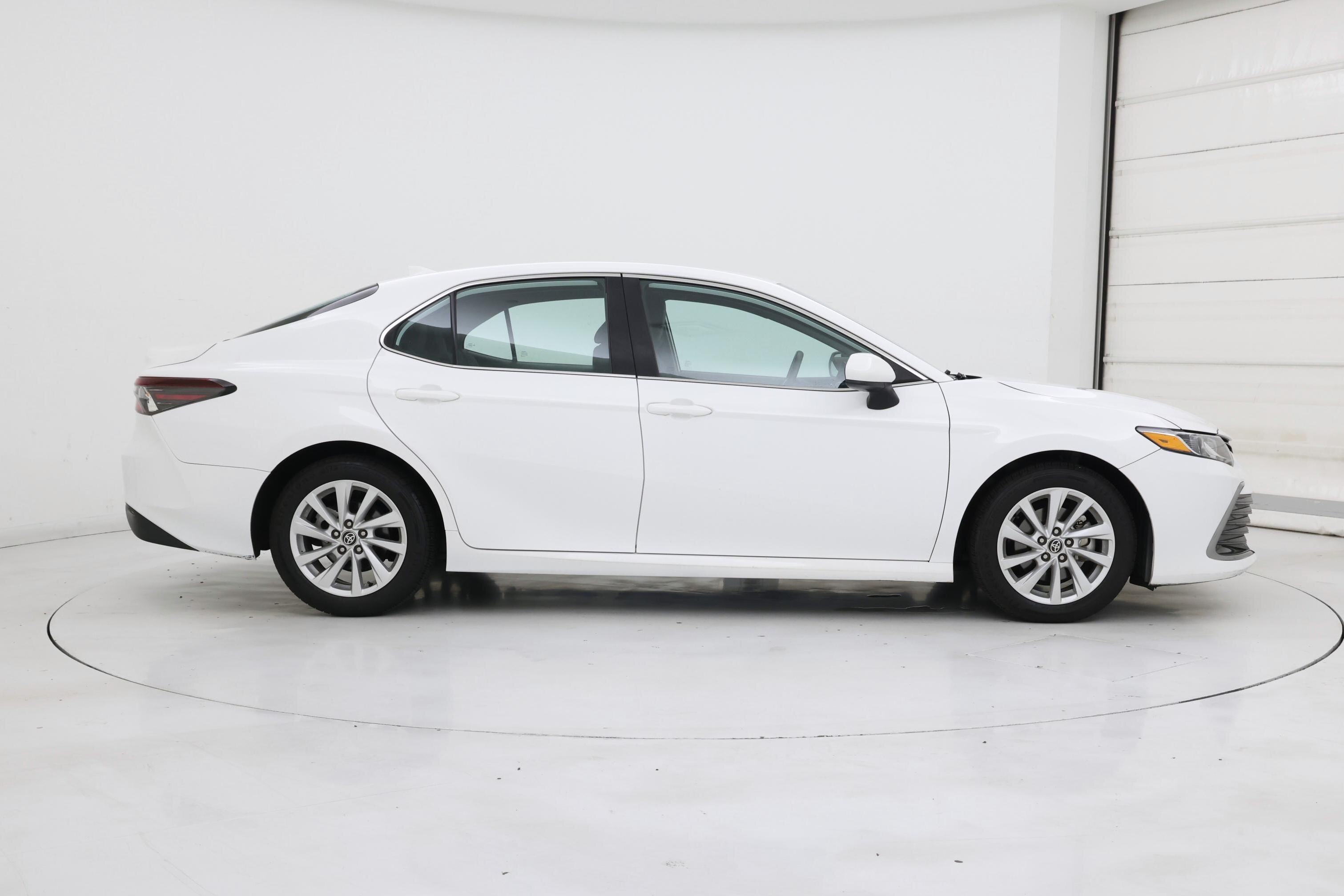 Thumbnail: 2023 Toyota Camry - 7