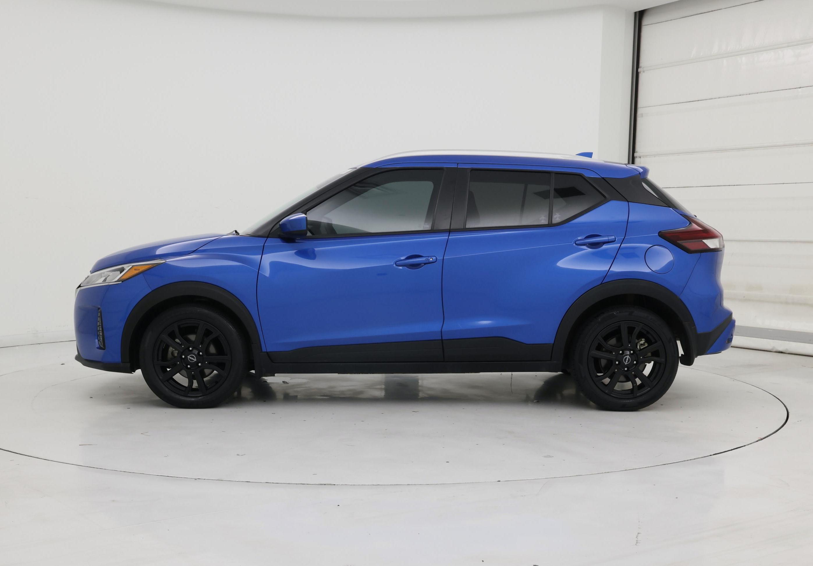 Thumbnail: 2022 Nissan Kicks - 3