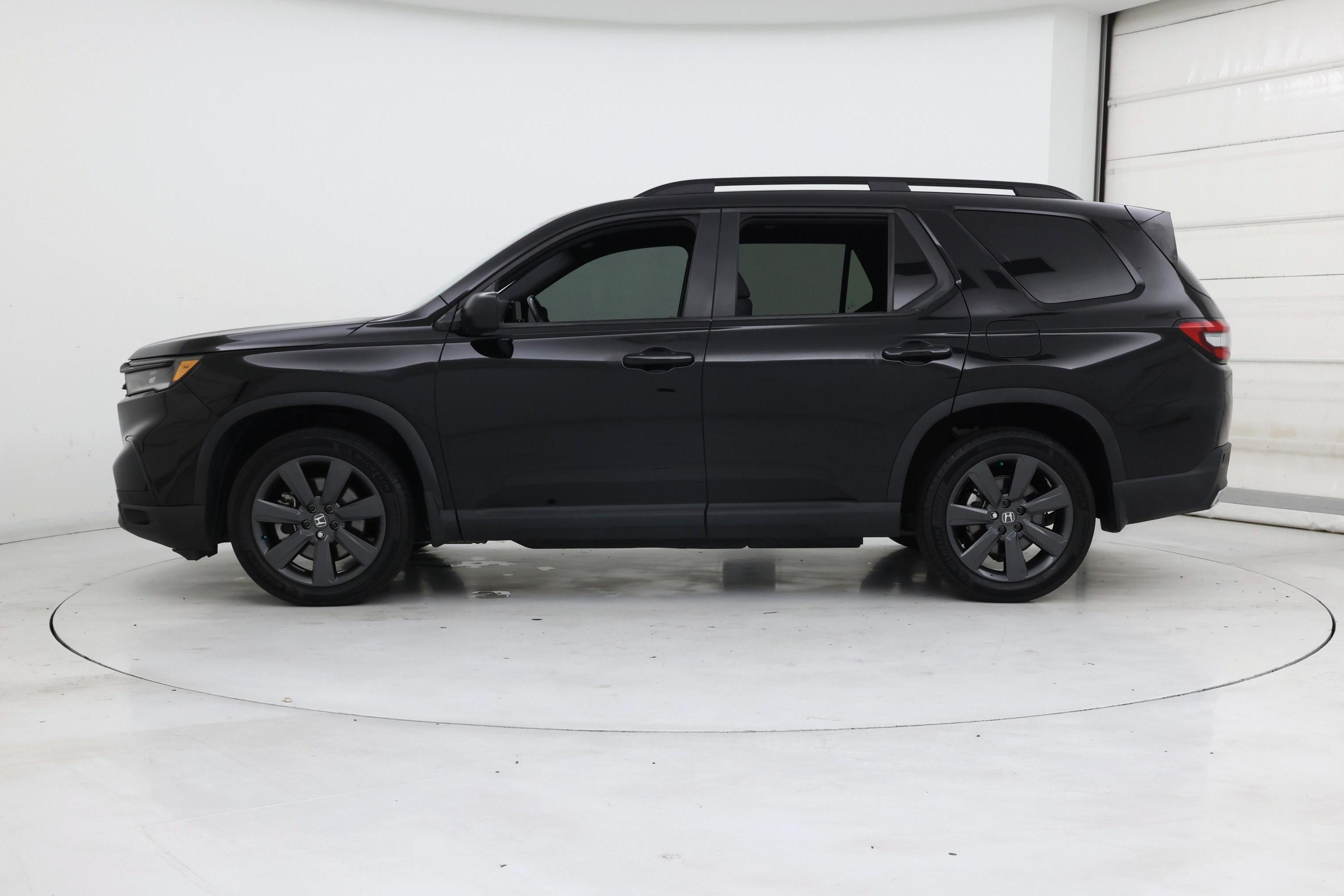 Thumbnail: 2024 Honda Pilot - 3