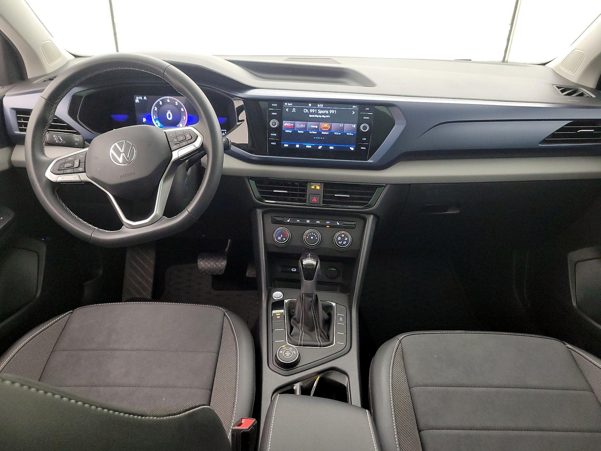Thumbnail: 2022 Volkswagen Taos - 9