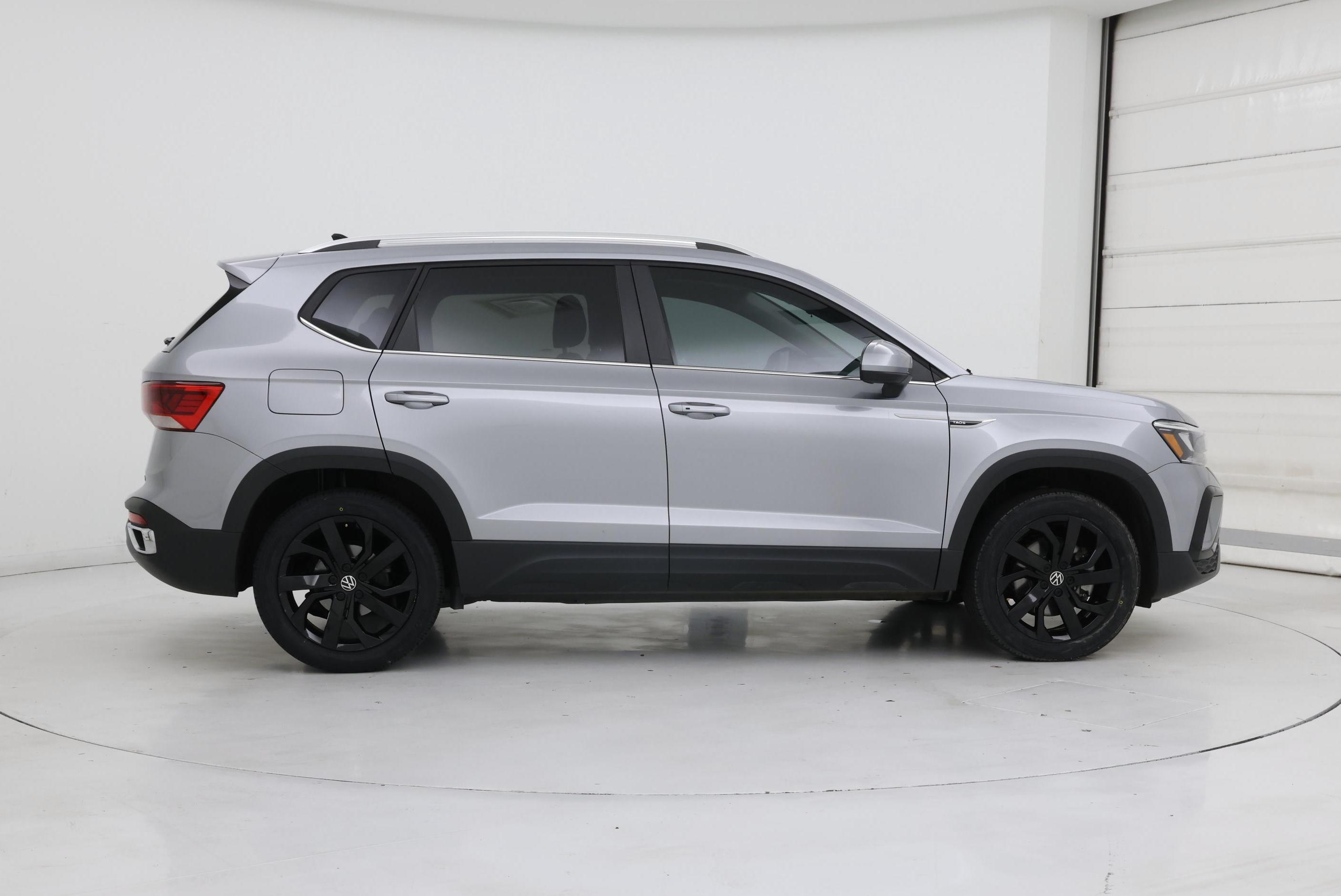 Thumbnail: 2022 Volkswagen Taos - 7