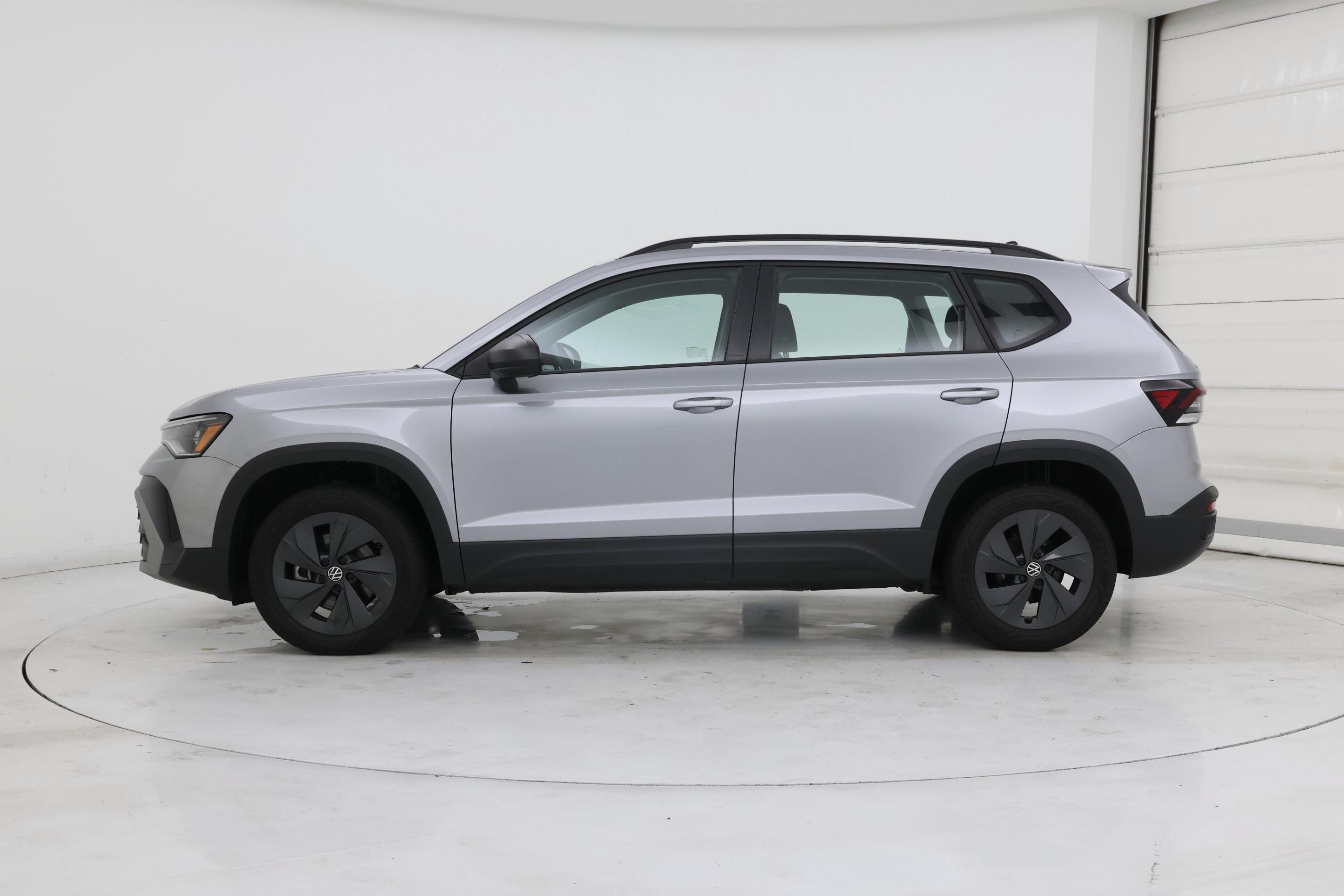 Thumbnail: 2025 Volkswagen Taos - 3