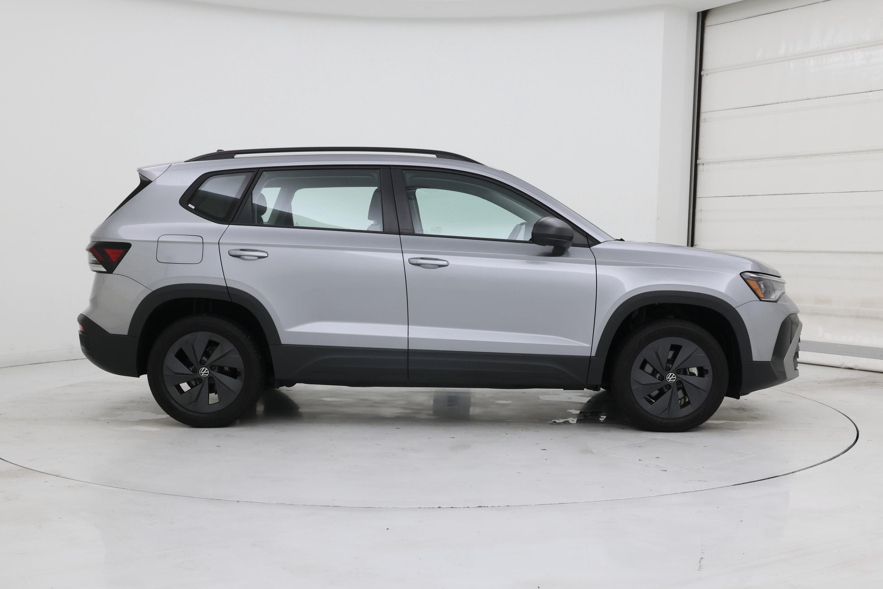 Thumbnail: 2025 Volkswagen Taos - 7