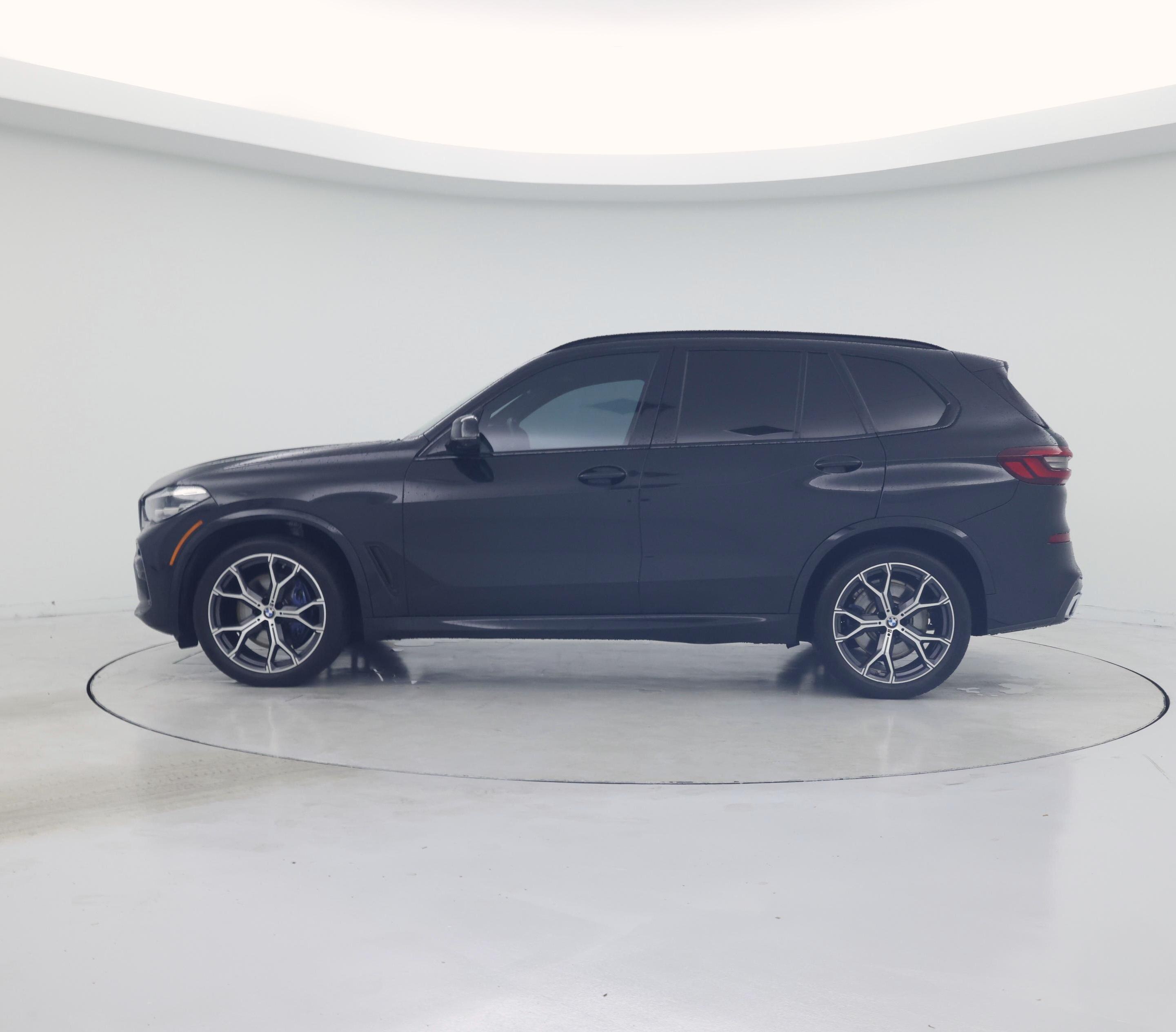 Thumbnail: 2021 BMW X5 - 3
