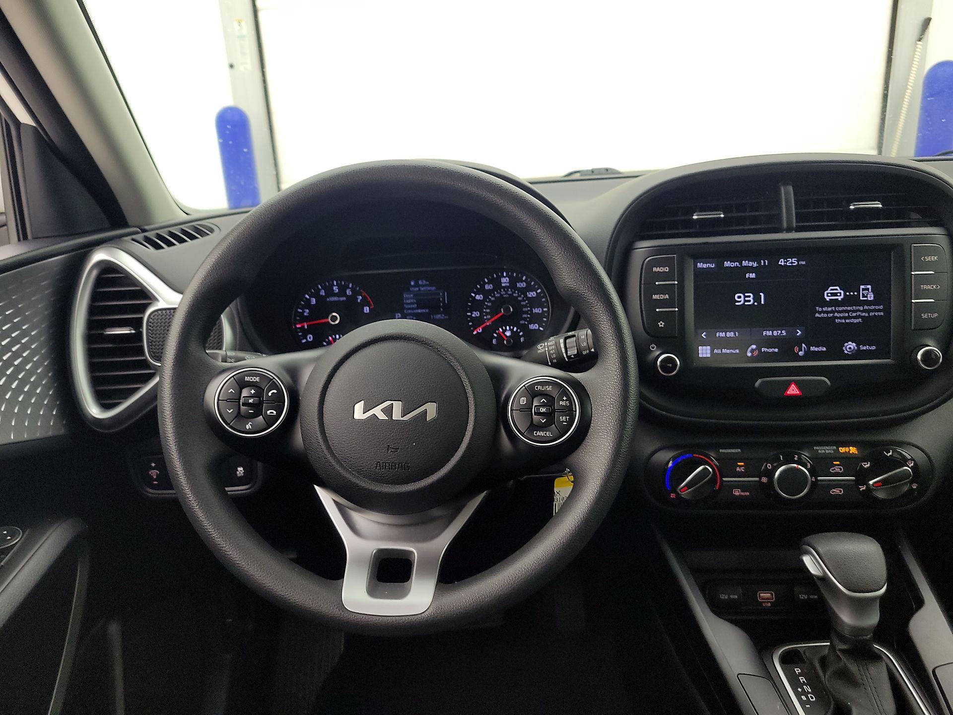 Thumbnail: 2022 Kia Soul - 10