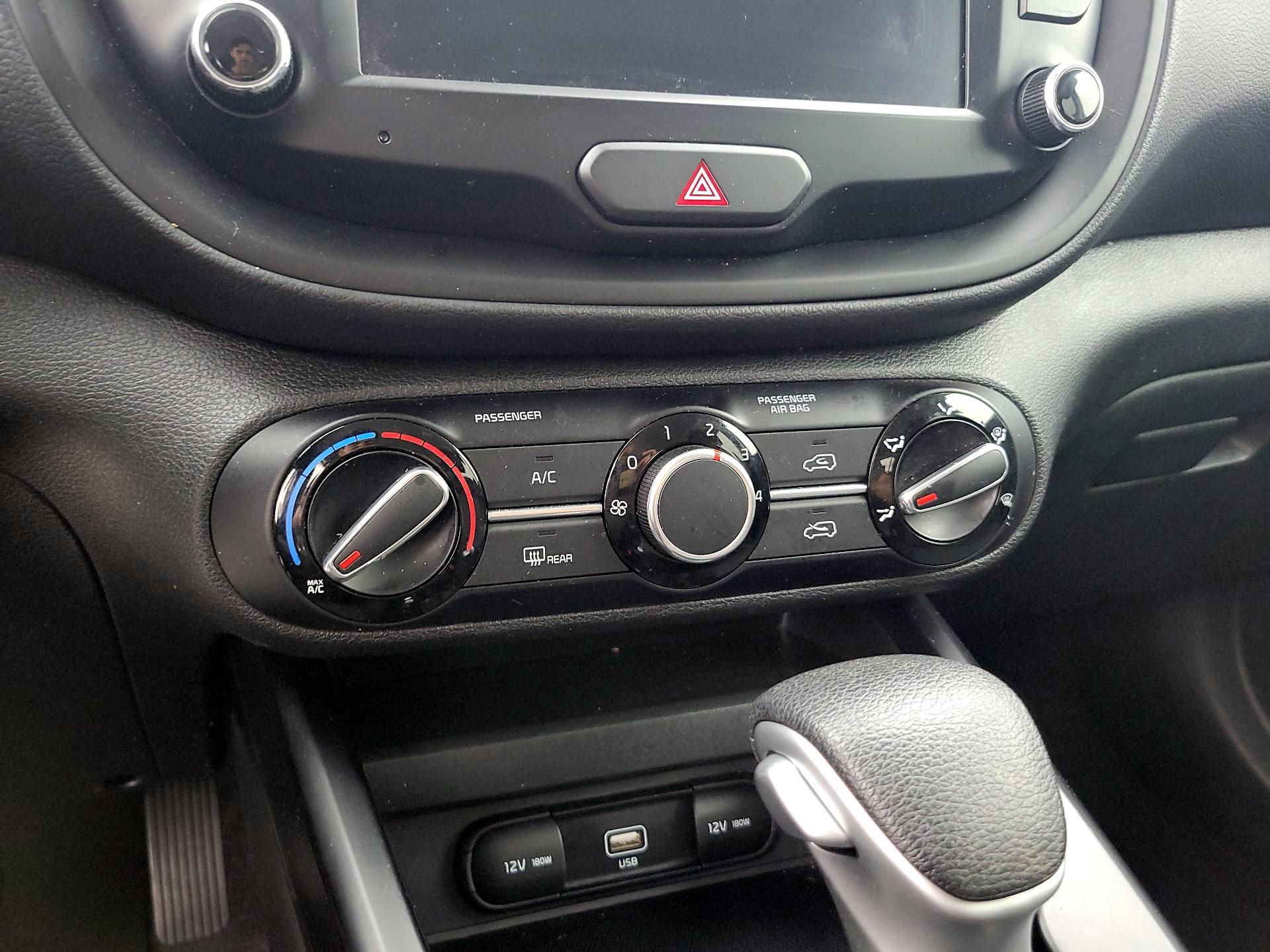 Thumbnail: 2022 Kia Soul - 16