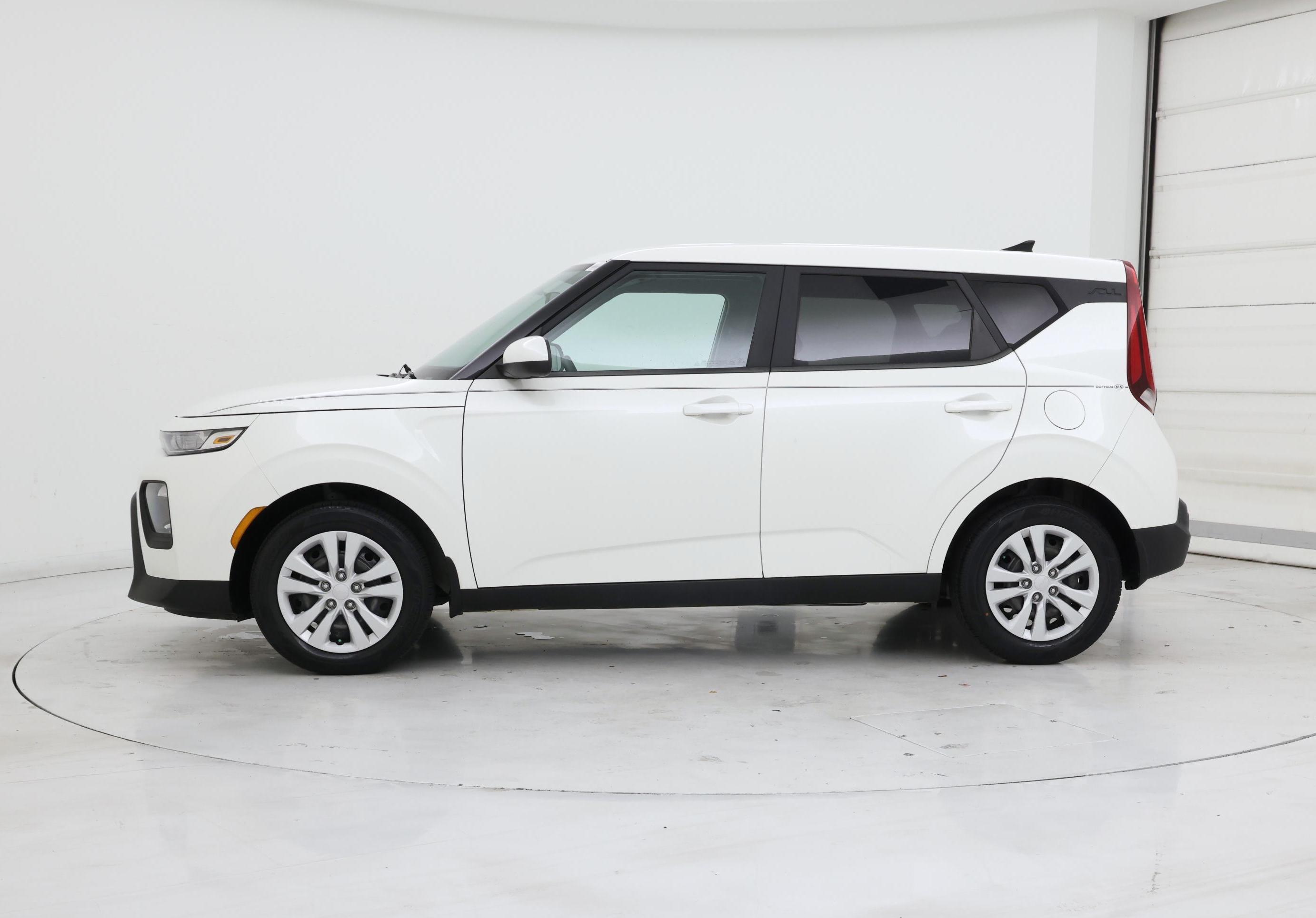 Thumbnail: 2022 Kia Soul - 3