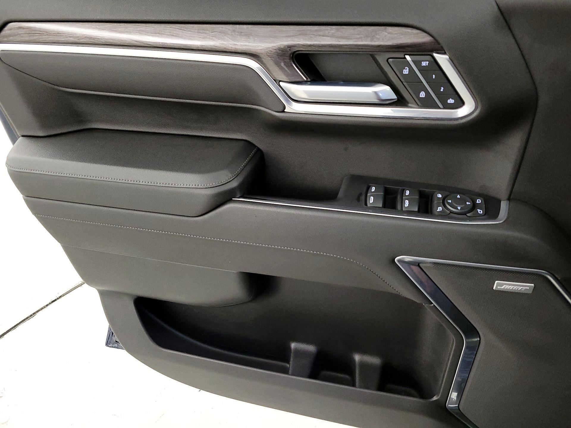 Thumbnail: 2022 Chevrolet Silverado 1500 - 12