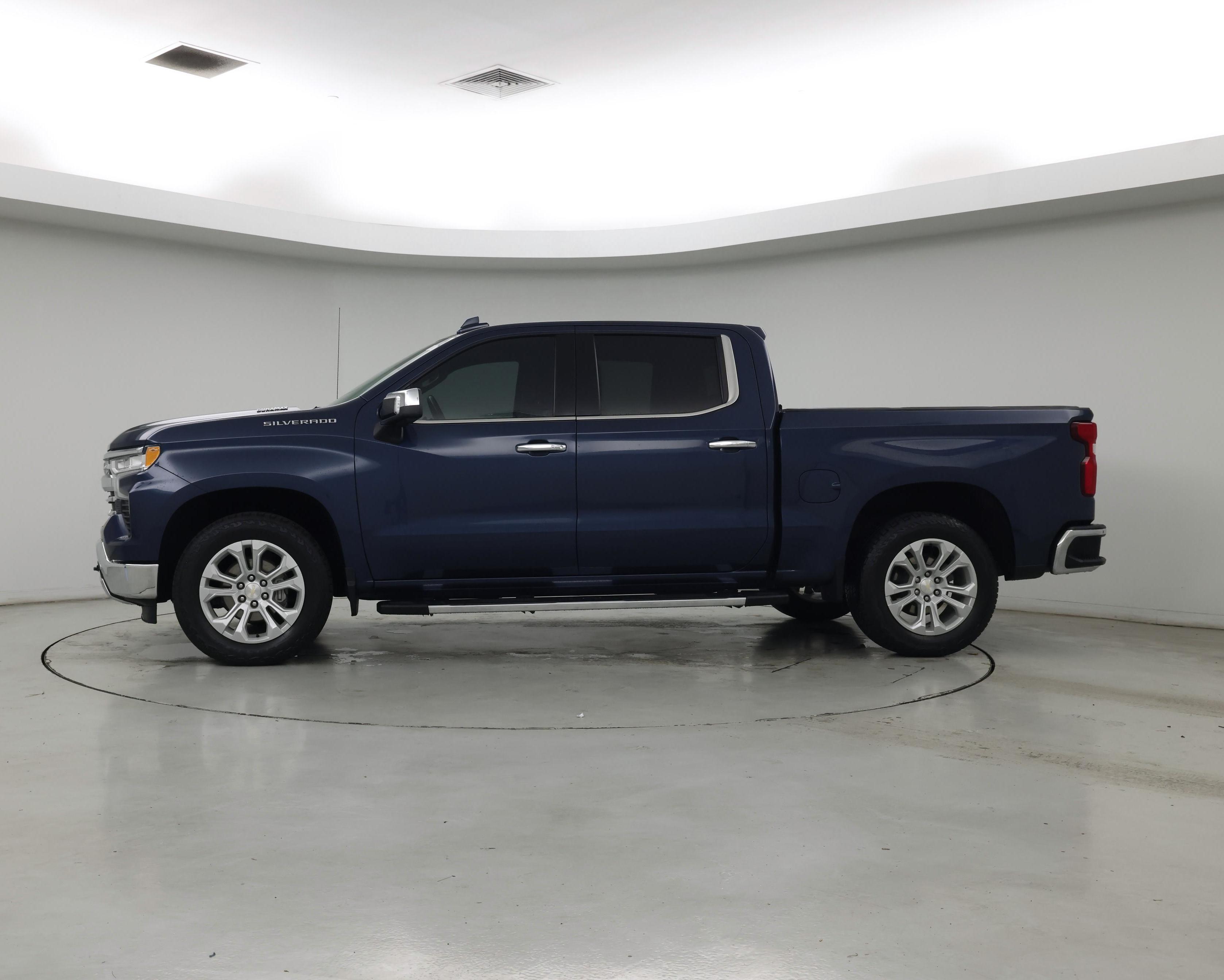Thumbnail: 2022 Chevrolet Silverado 1500 - 3