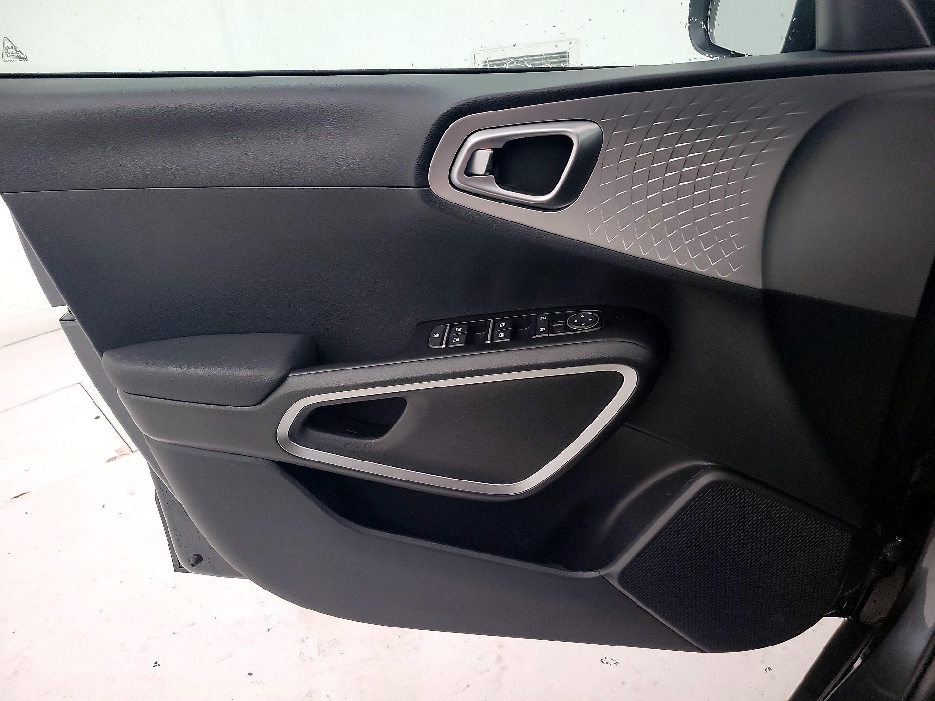 Thumbnail: 2025 Kia Soul - 12