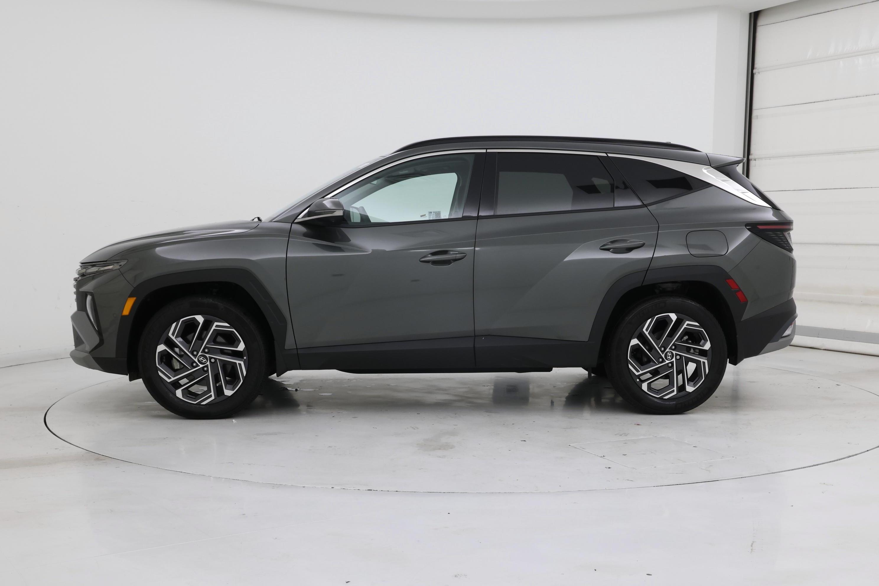 Thumbnail: 2025 Hyundai Tucson - 3