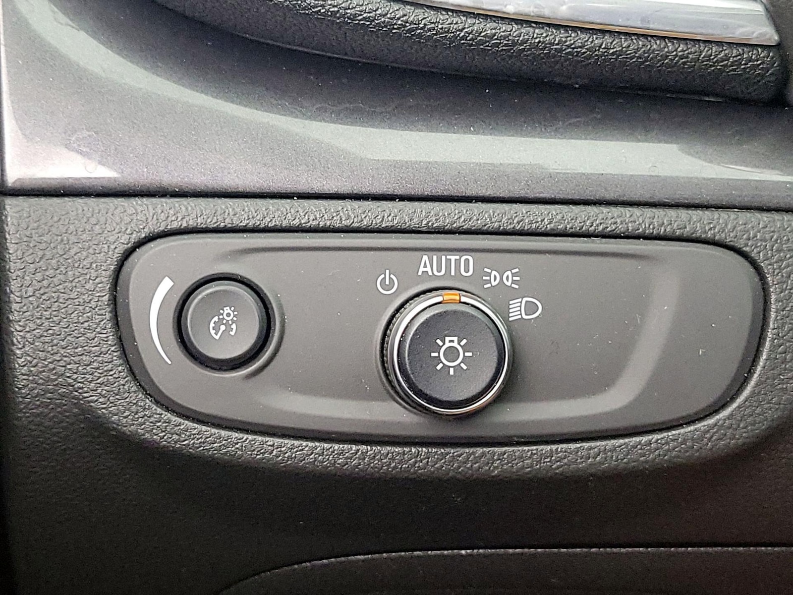 2022 Buick Encore Preferred - Photo 14