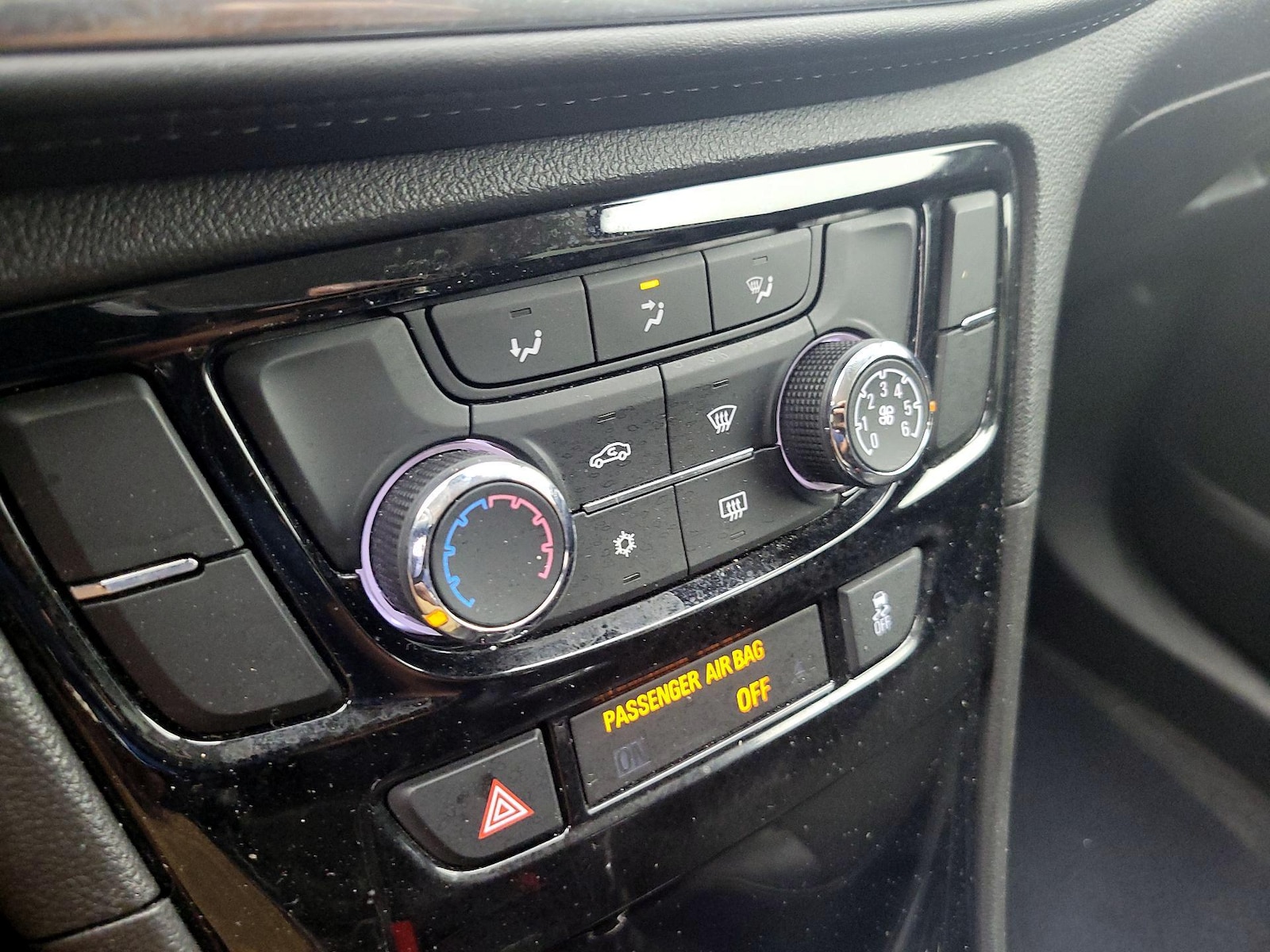 2022 Buick Encore Preferred - Photo 17