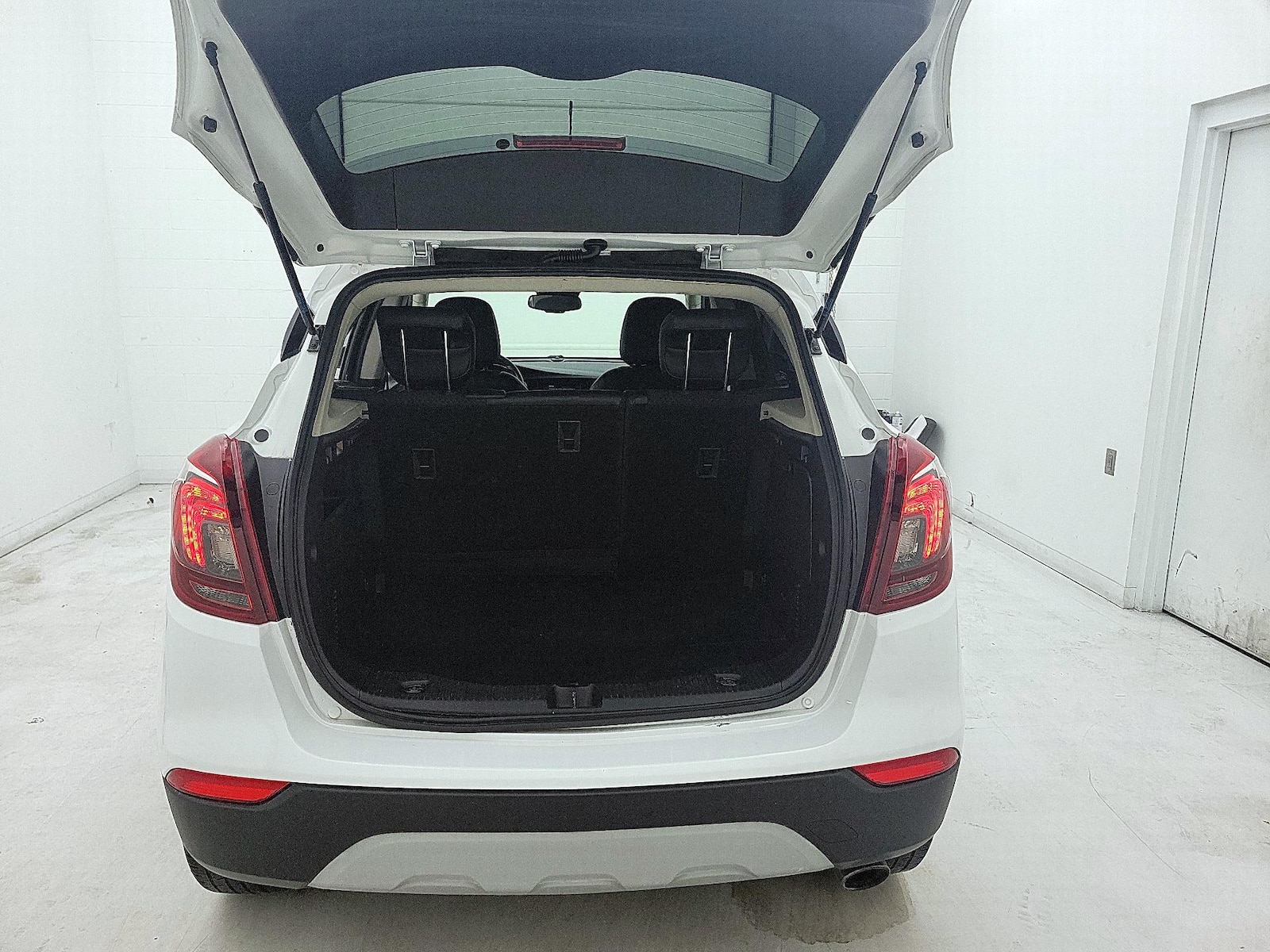 2022 Buick Encore Preferred - Photo 21