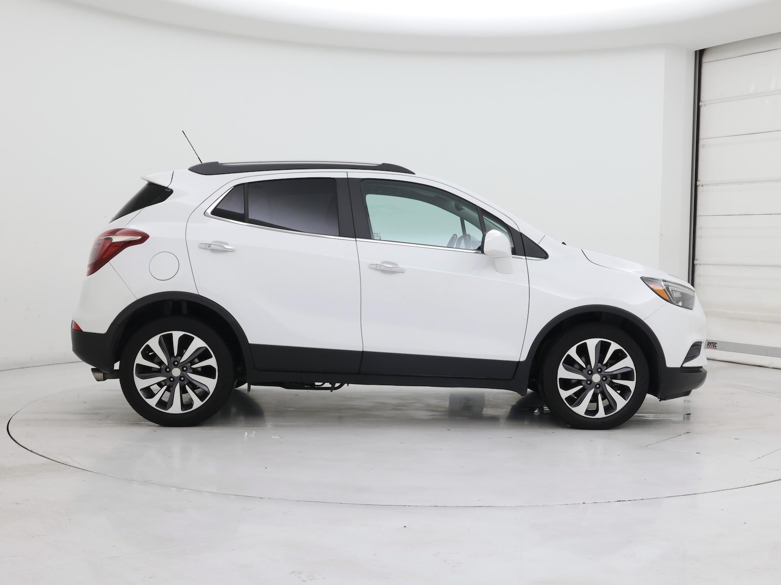 2022 Buick Encore Preferred - Photo 8