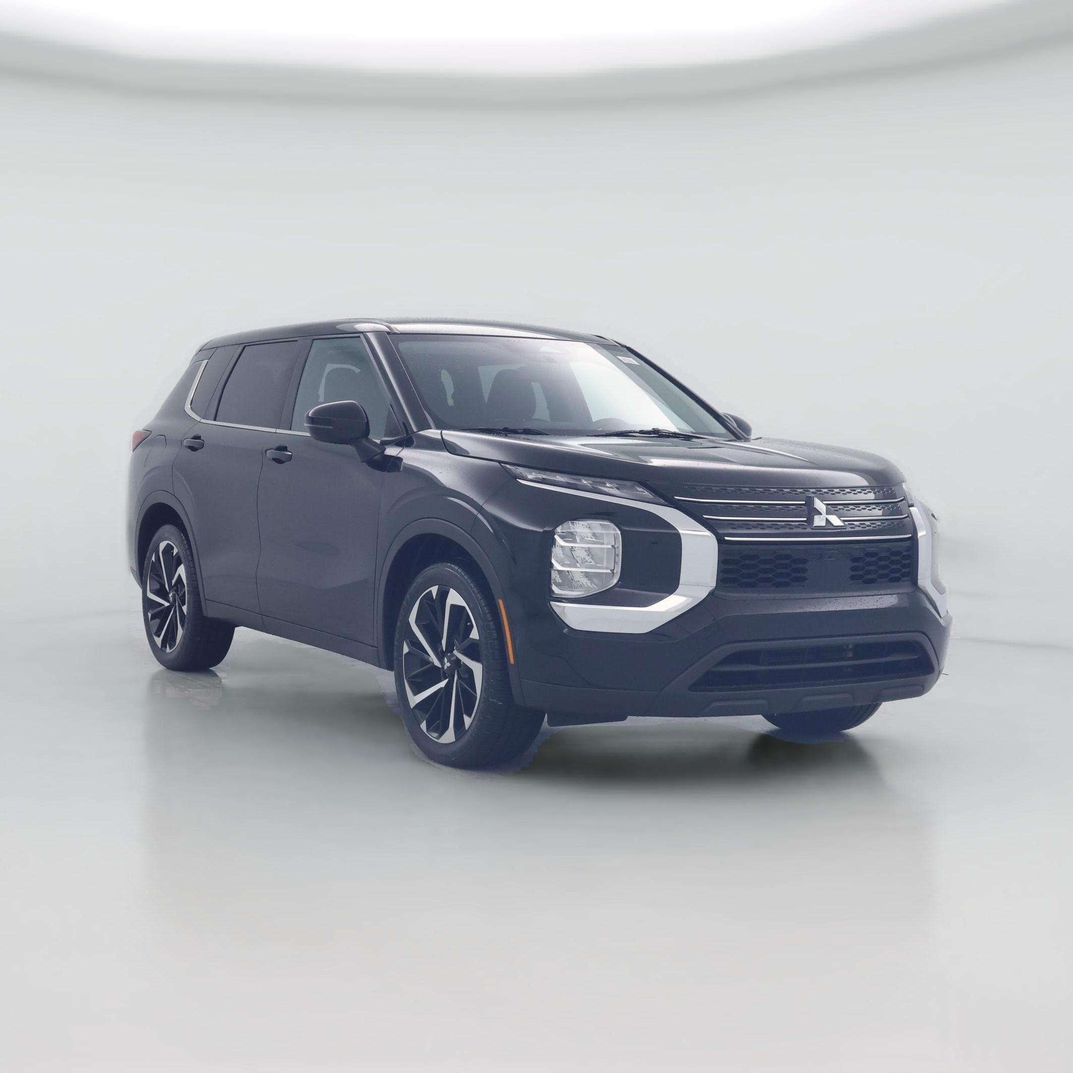 Thumbnail: 2022 Mitsubishi Outlander - 1