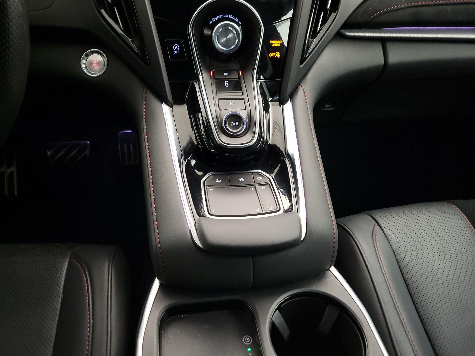 Thumbnail: 2025 Acura RDX - 18