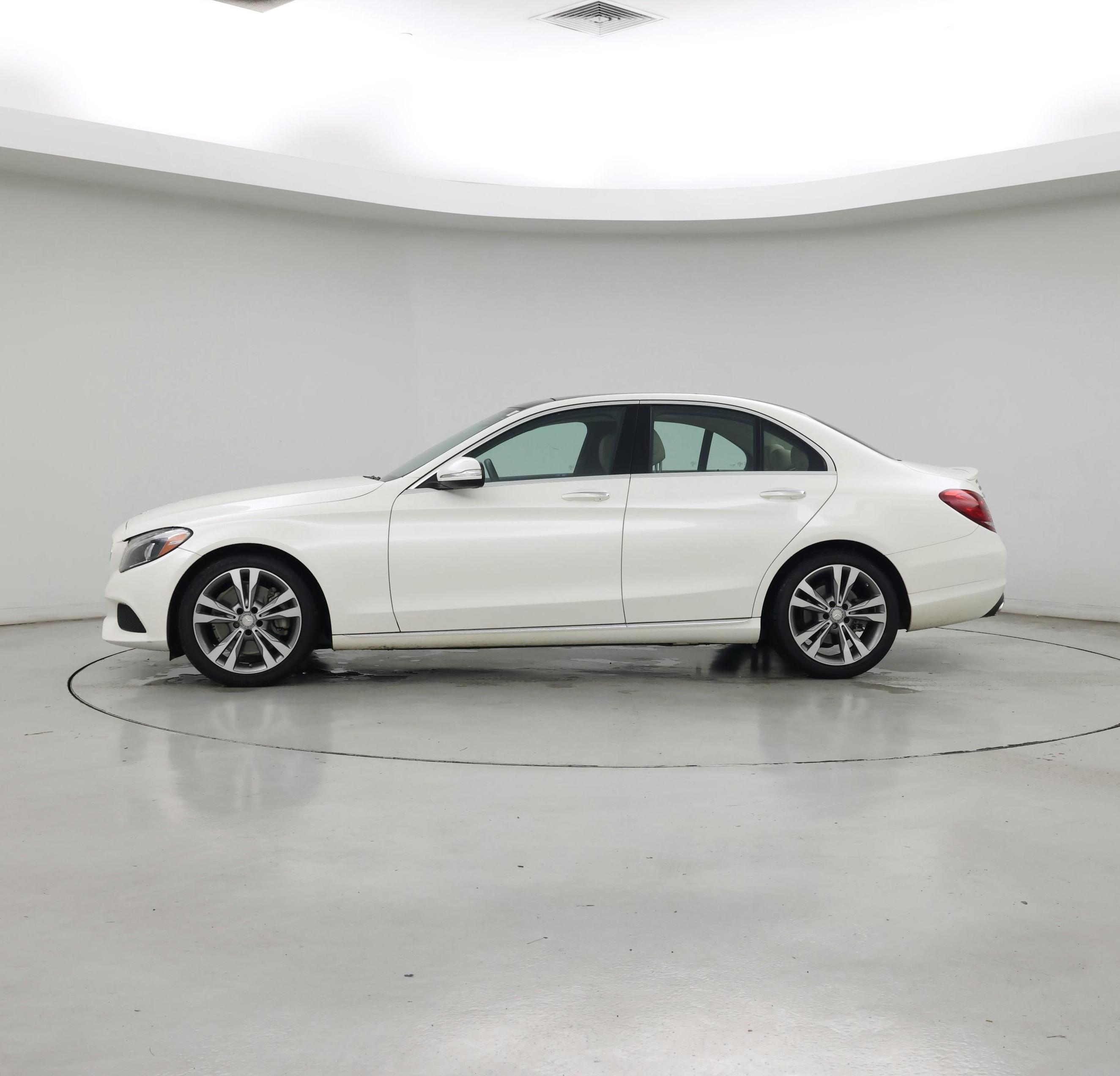 Thumbnail: 2015 Mercedes-Benz C-Class - 3
