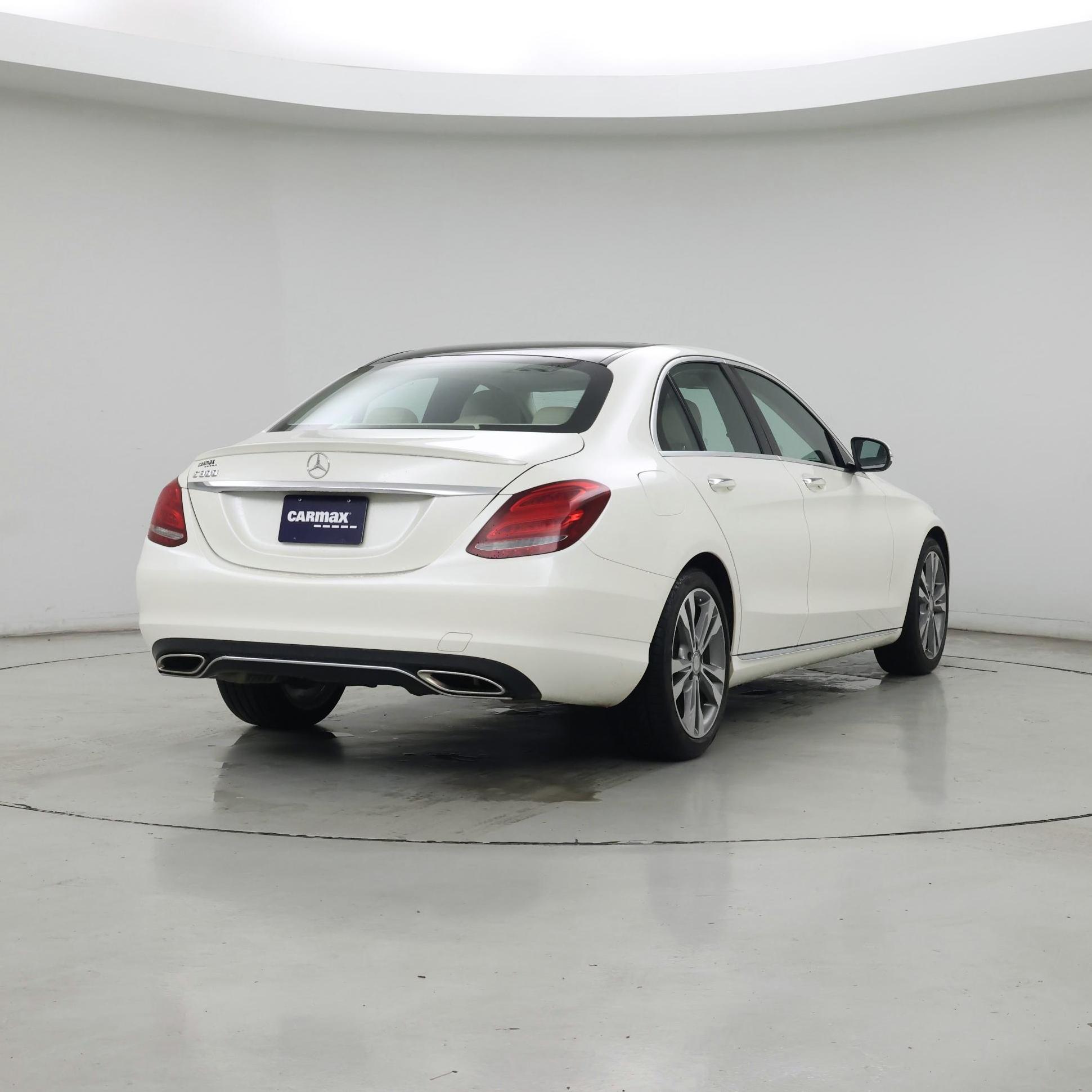 Thumbnail: 2015 Mercedes-Benz C-Class - 8