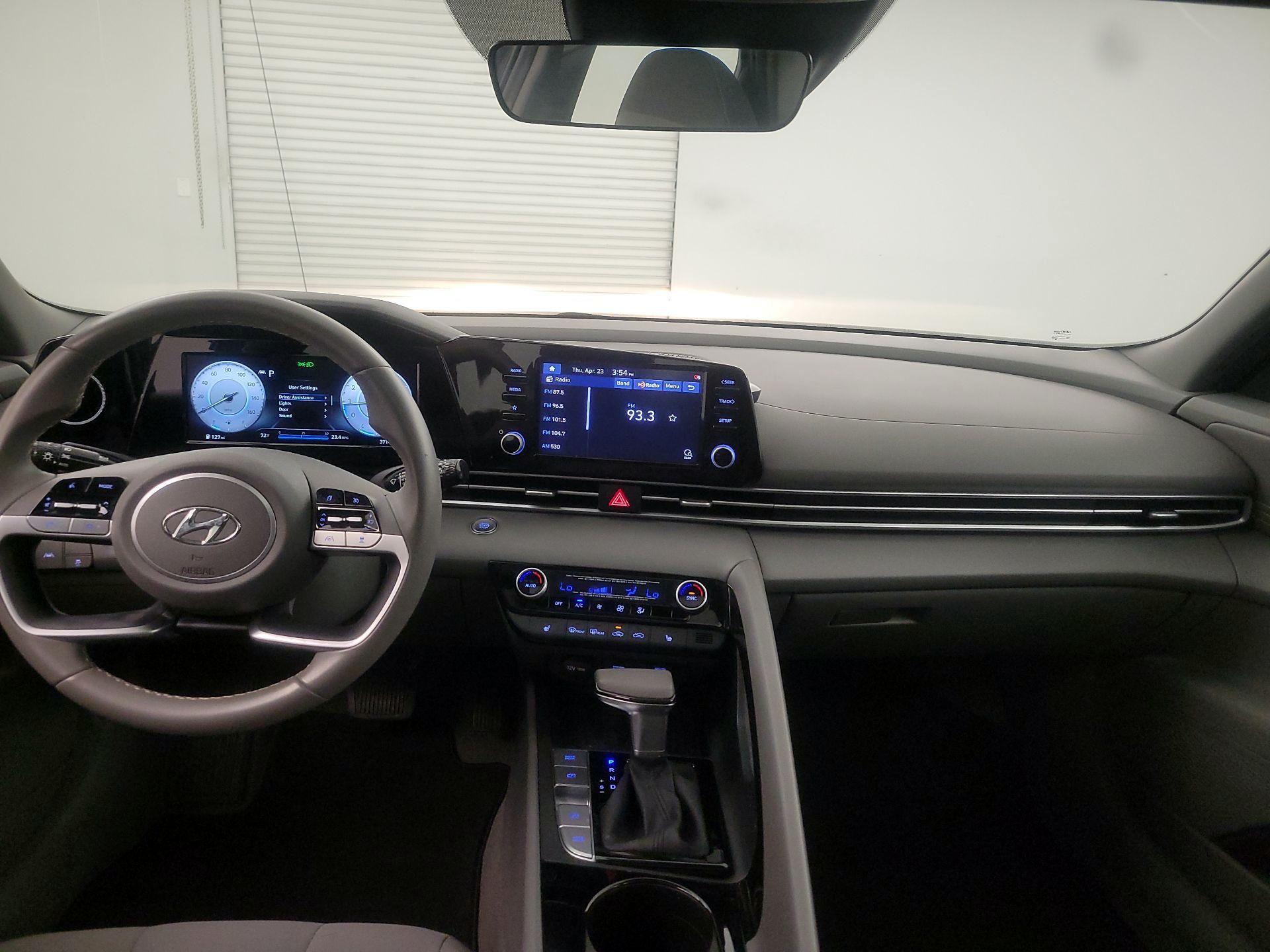 Thumbnail: 2021 Hyundai Elantra - 9