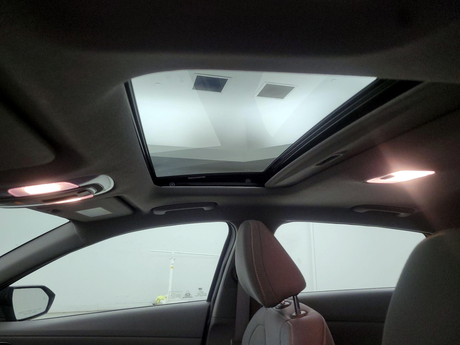 Thumbnail: 2021 Hyundai Elantra - 19