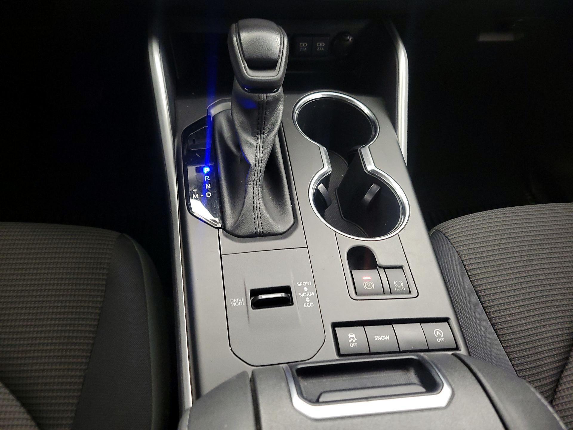 Thumbnail: 2020 Toyota Highlander - 17